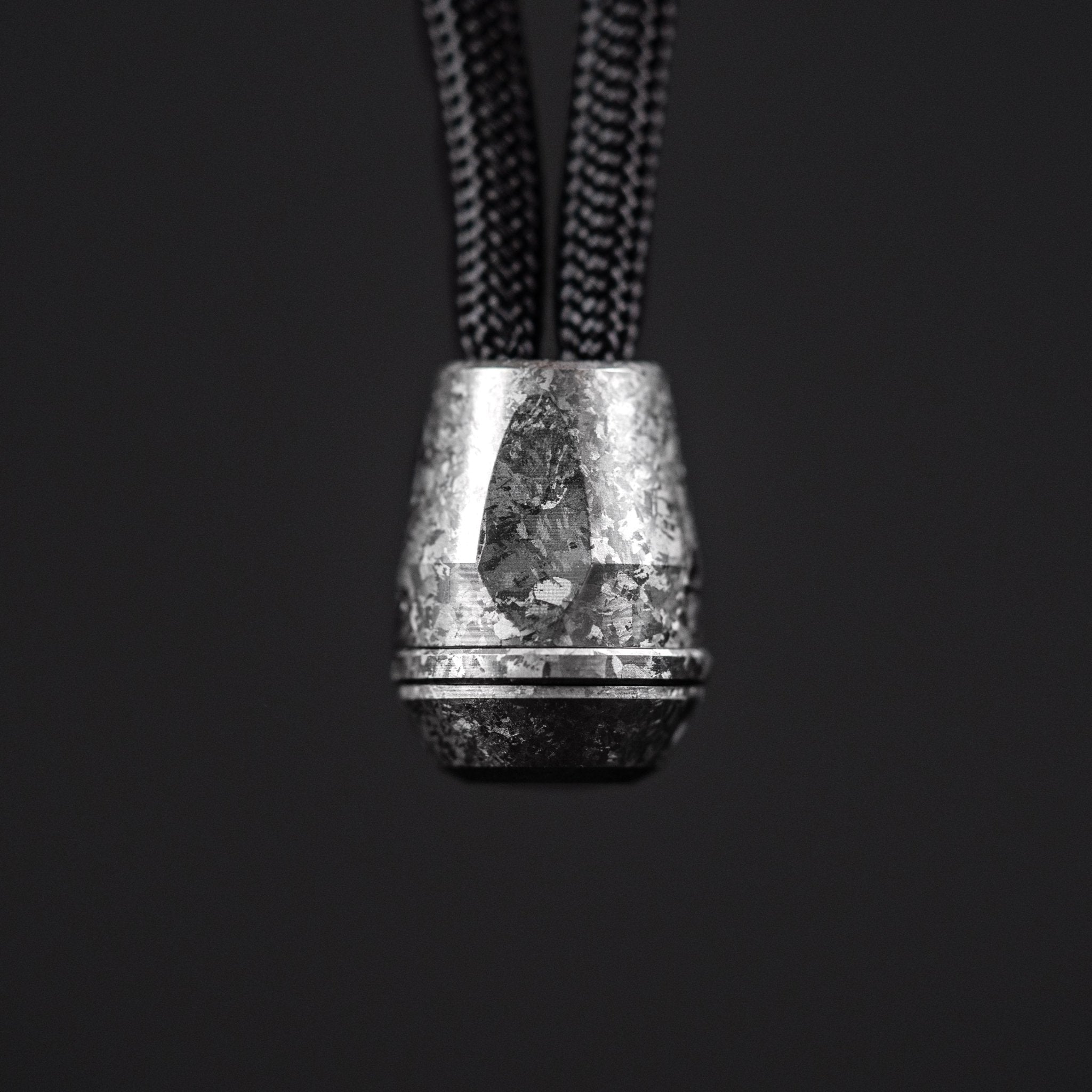 URBAN VK-IMON Lanyard Bead - Crystal Titanium w/ Crystal Titanium