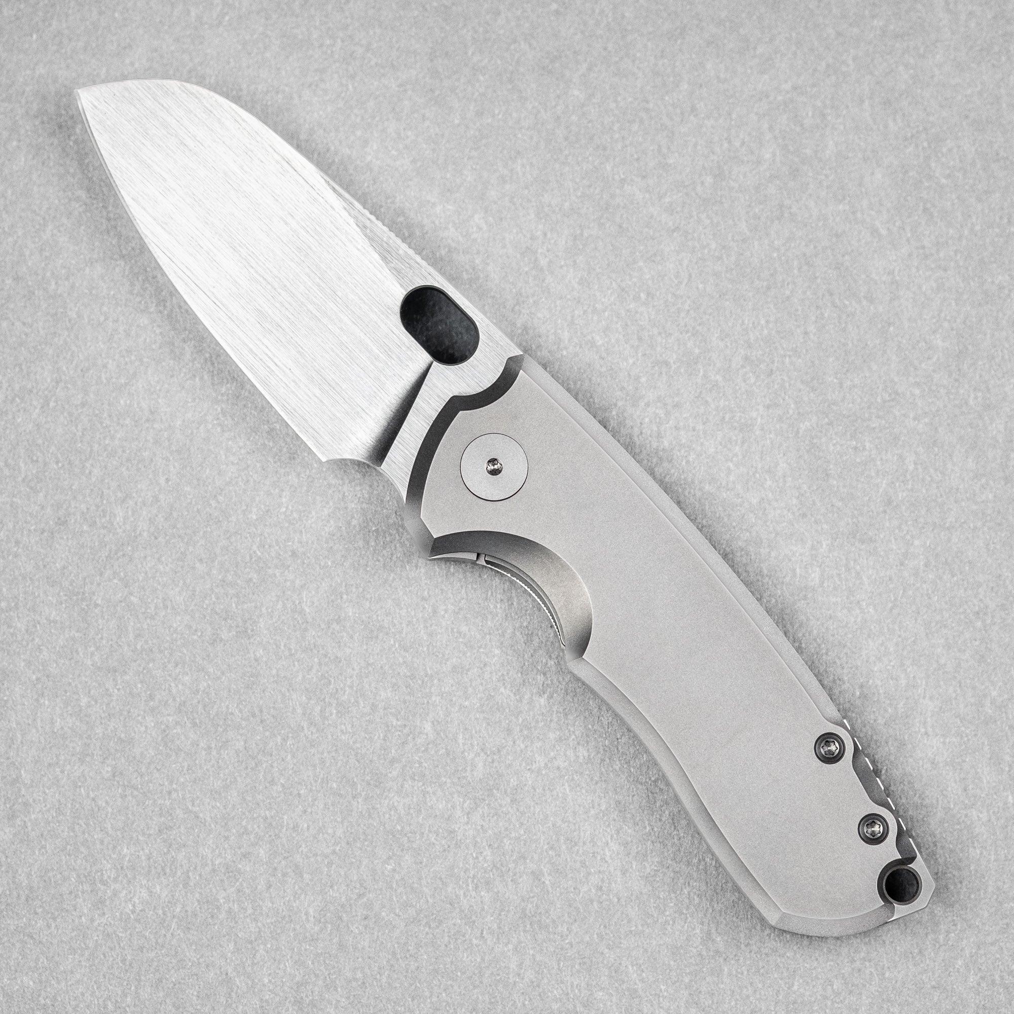 URBAN F5.5 - Hand-Rubbed Magnacut & Blasted Titanium – URBAN EDC®