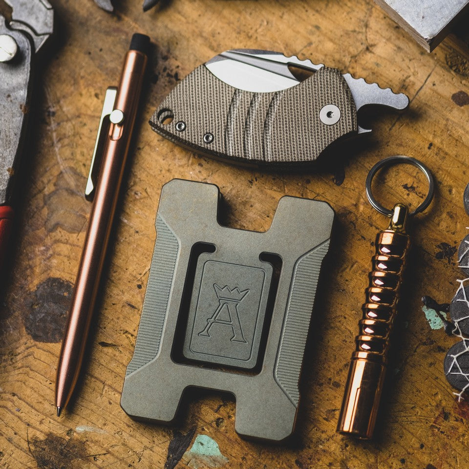 Merry & Bright! (Adding Color to Your Carry) - Your Urban EDC Supply Holiday Gift Guide