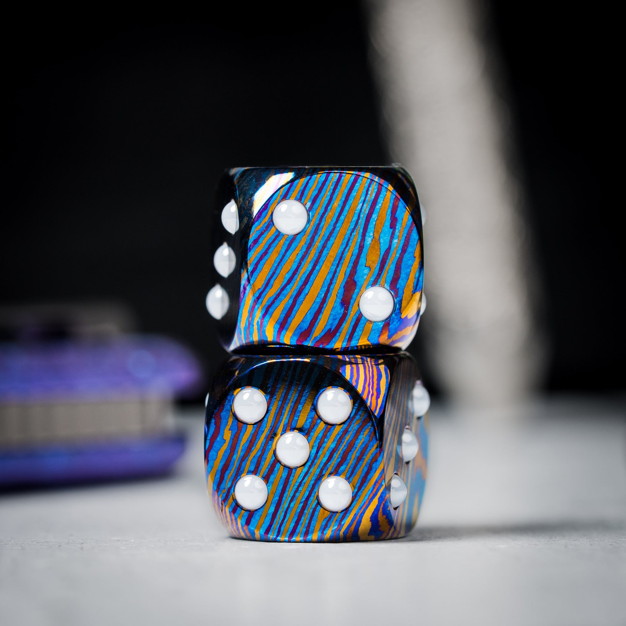 Drop Date (08/12): Umburry Titanium Damascus Dice Lanyard Bead