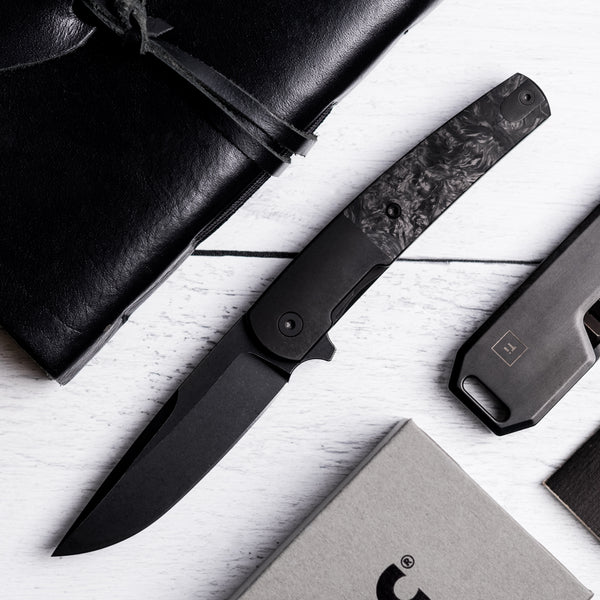 Pre-Order Exclusive: Urban EDC Finback - Fat Carbon Dark Matter Black w/ Blackwashed Magnacut