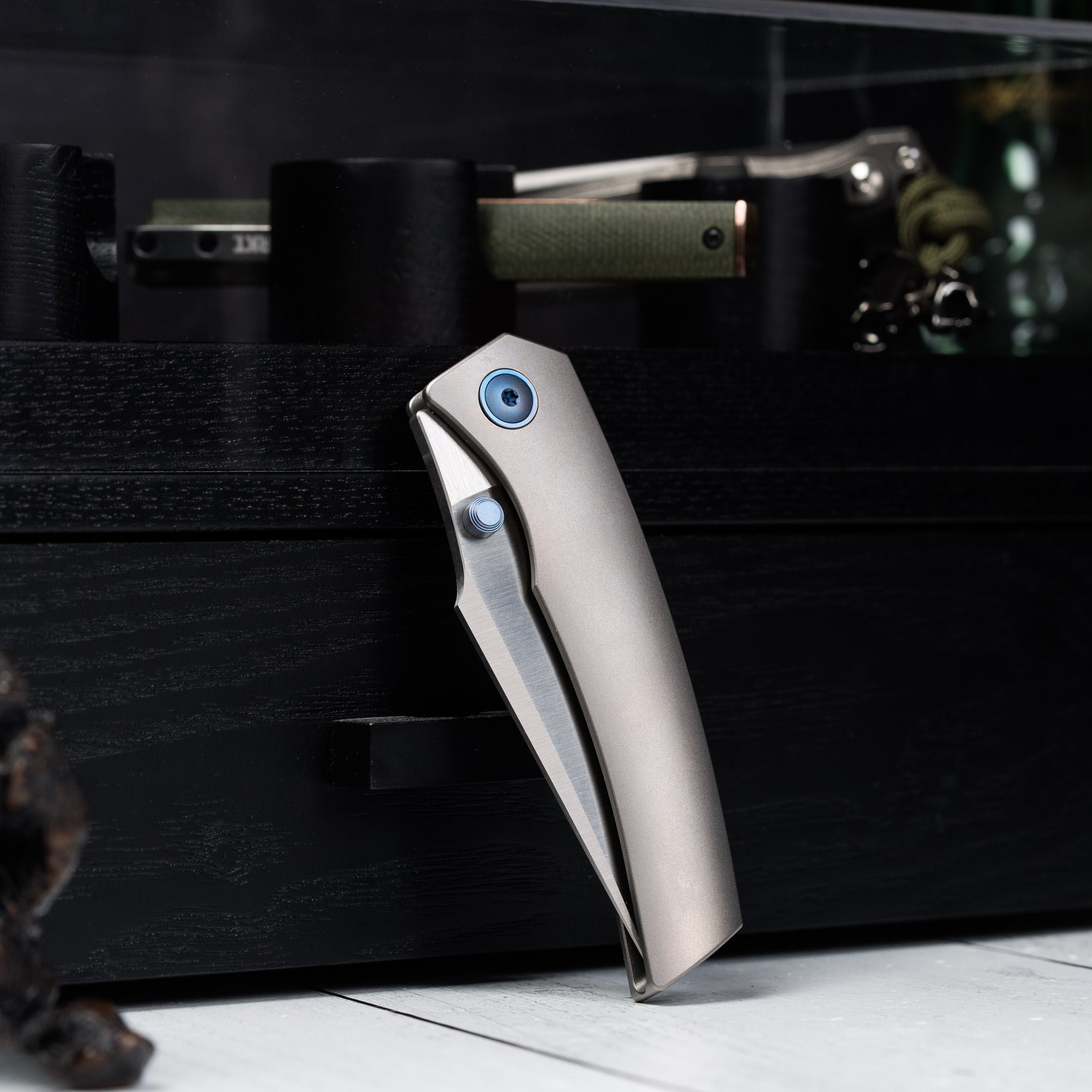 Drop Date (08/12): URBAN Isurus - Satin Vanax & Bead Blast Ti w/ Blurple Ti Hardware