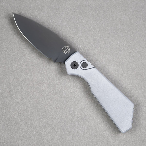 Pro-Tech Strider PT+ - Grey Handle w/ Black DLC Magnacut