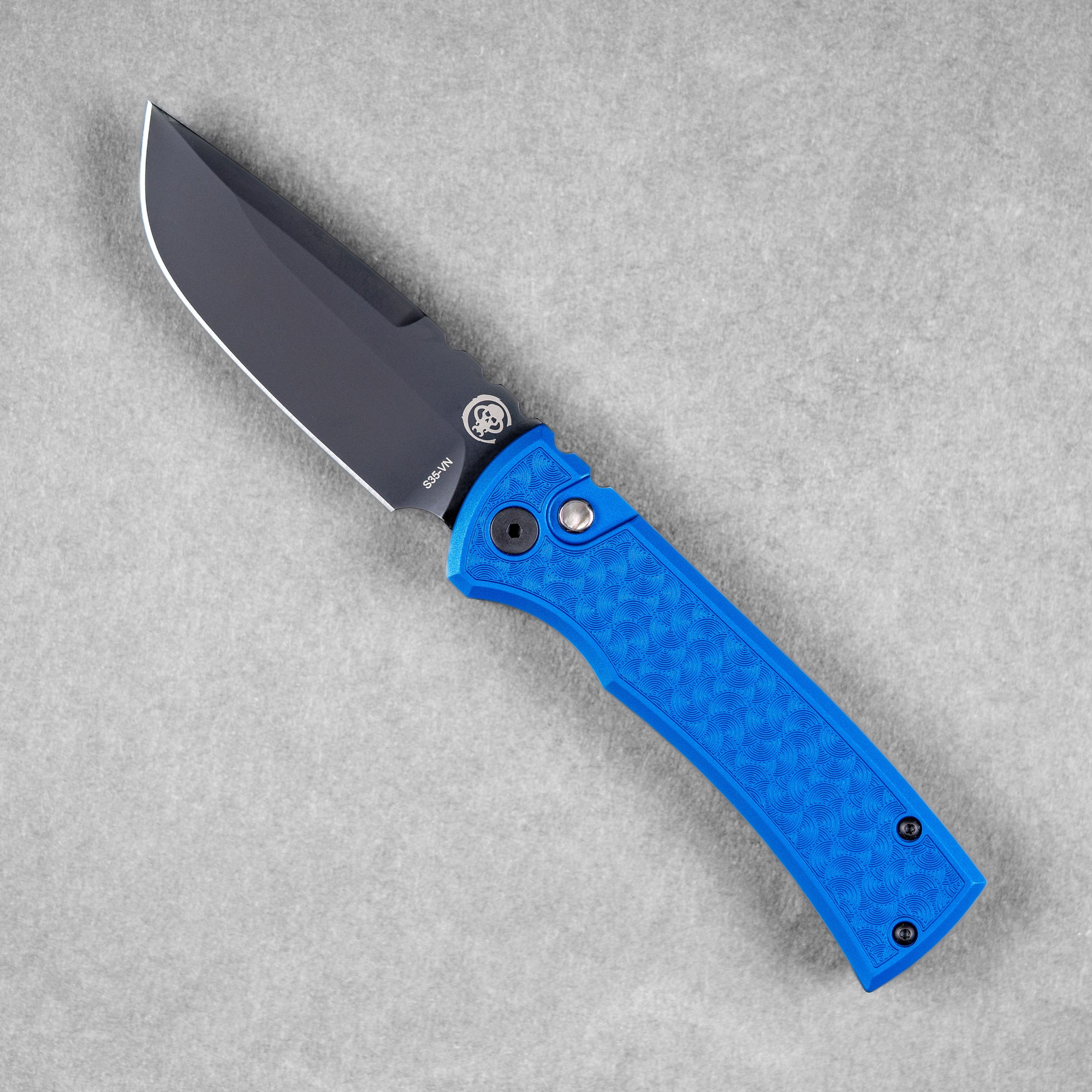 Chaves x Pro-Tech x URBAN Redencion 229 - Black DLC S35VN & Blue Aluminum w/ Chaos Seigaiha™