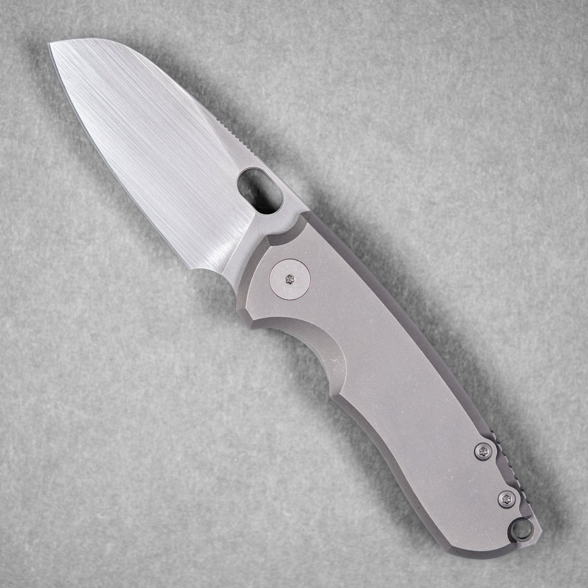 URBAN F5.5 - Dark-Rubbed Magnacut & Darkwashed Titanium