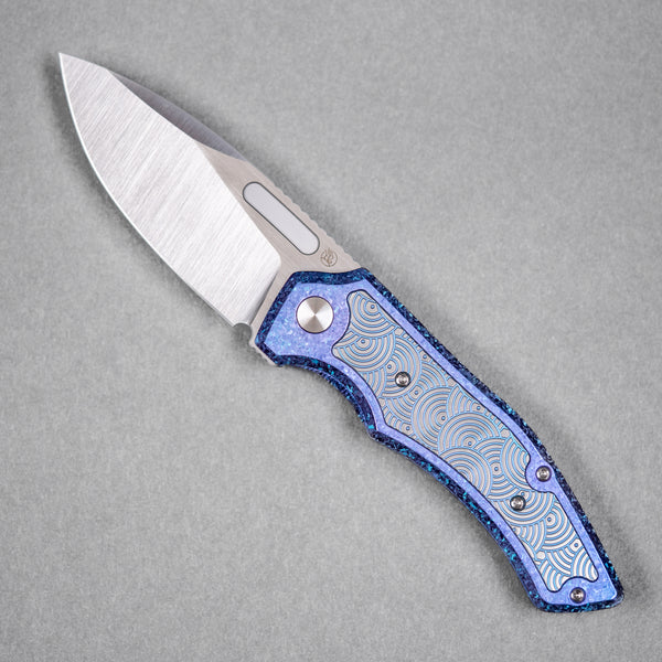 Drop Date (08/12): Griffin Co x URBAN Scout F3.5 Folder - Belt Satin Magnacut & Blurple Crystal Titanium w/ Satin Chaos Seigaiha™