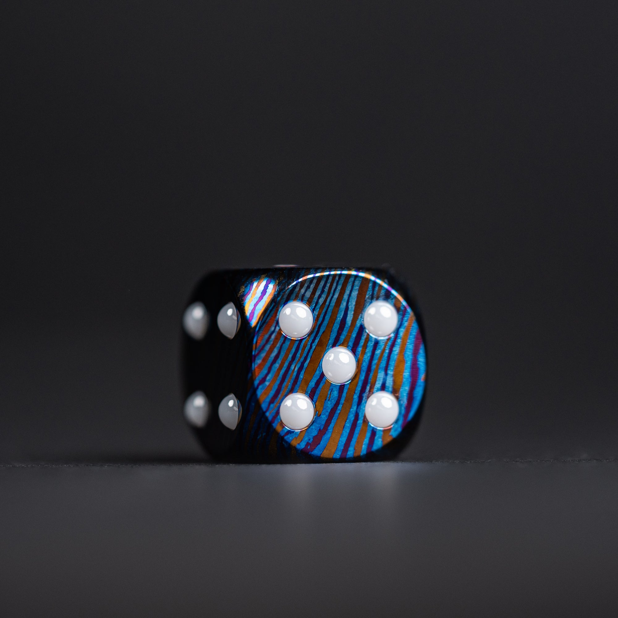 Drop Date (08/12): Umburry Titanium Damascus Dice Lanyard Bead