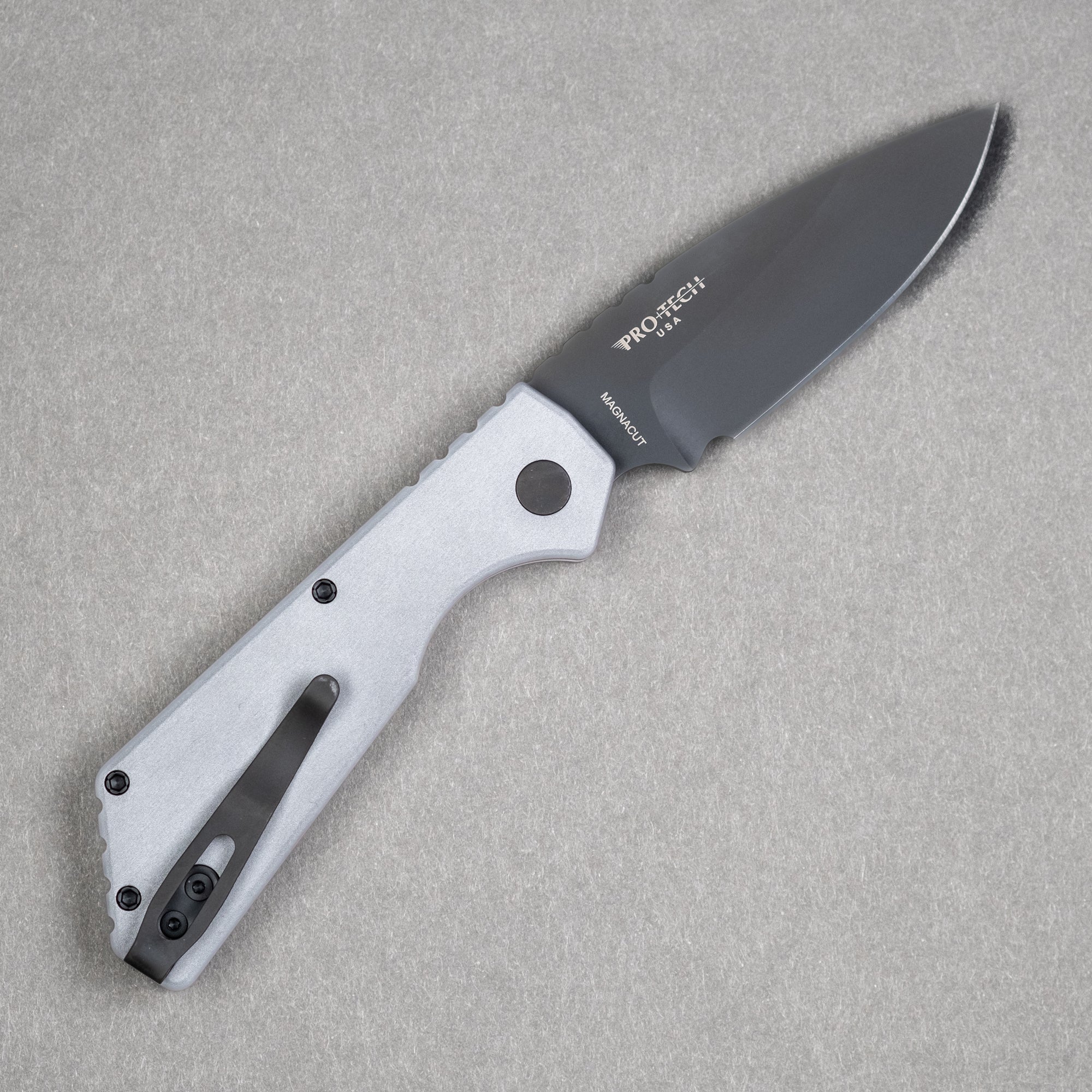 Pro-Tech Strider PT+ - Grey Handle w/ Black DLC Magnacut