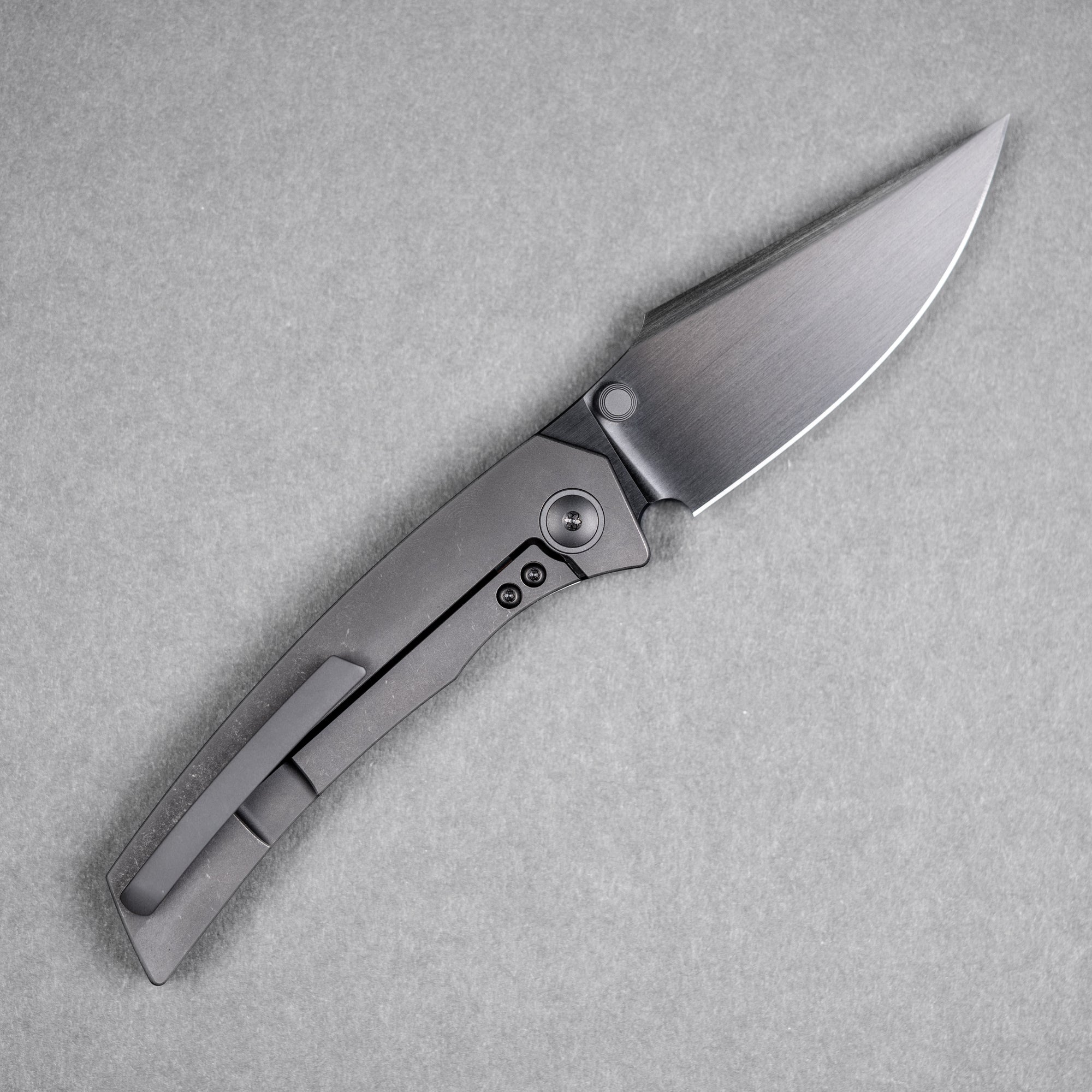 Drop Date (07/22): URBAN Isurus - Hand-Rubbed DLC Vanax & Black DLC Stonewashed Ti w/ Zirconium Hardware
