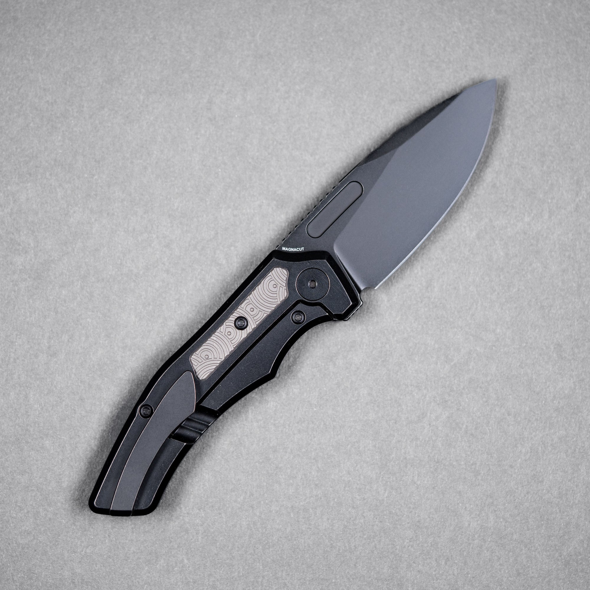 Drop Date (07/08): Griffin Co x URBAN Scout F3 Folder - Blackwashed Magnacut & Blackwashed Titanium w/ Grey Chaos Seigaiha™