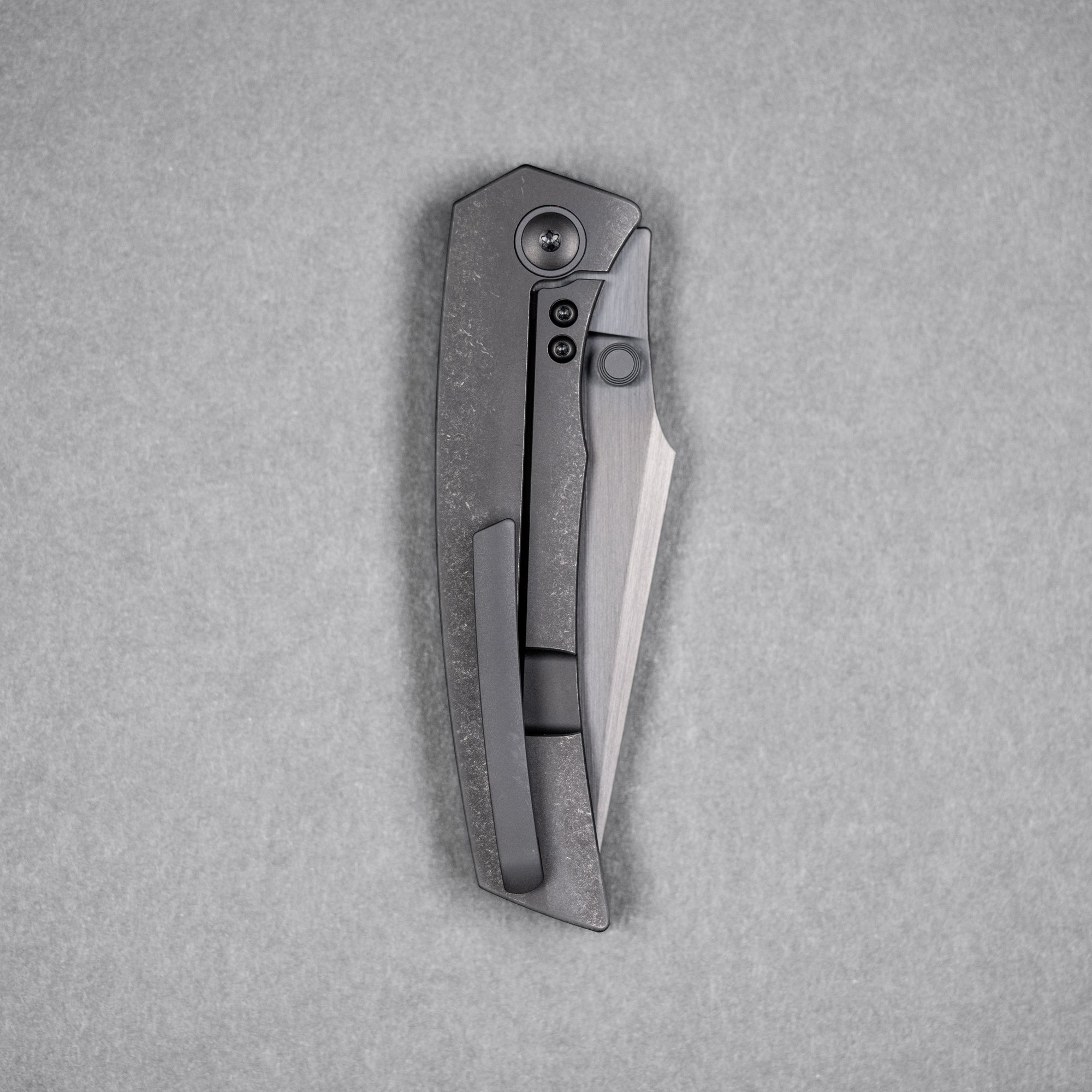 Drop Date (07/22): URBAN Isurus - Hand-Rubbed DLC Vanax & Black DLC Stonewashed Ti w/ Zirconium Hardware