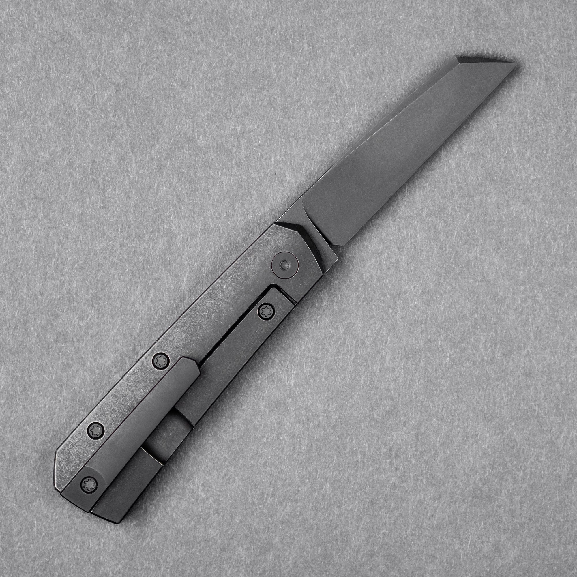 Urban EDC Straighthawk - Blackwashed Titanium w/ Blackwashed Magnacut