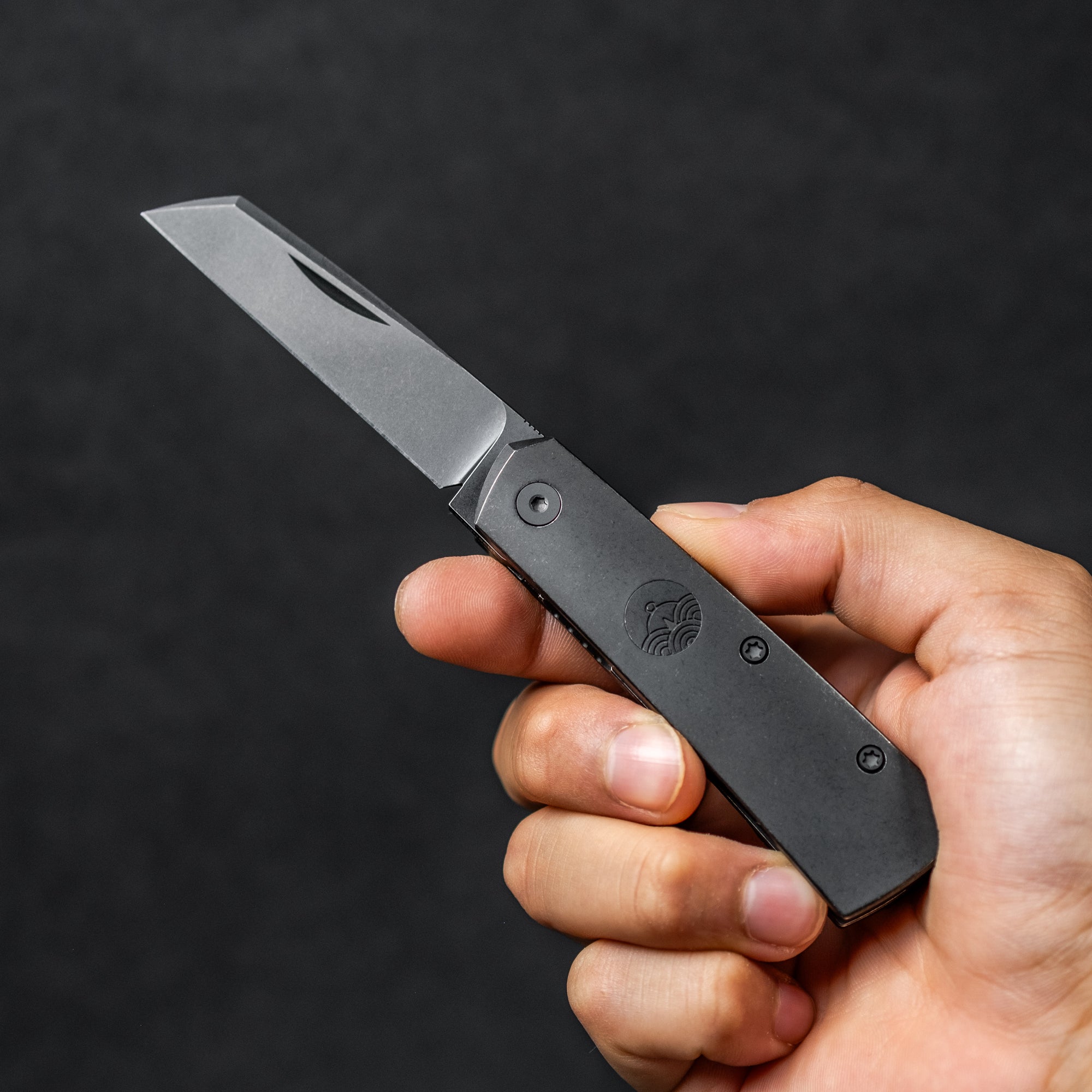 Urban EDC Straighthawk - Blackwashed Titanium w/ Blackwashed Magnacut