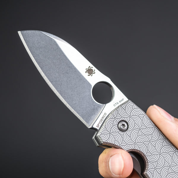 Spyderco Techno 2 with Urban EDC Modern Seigaiha Motif (Exclusive)