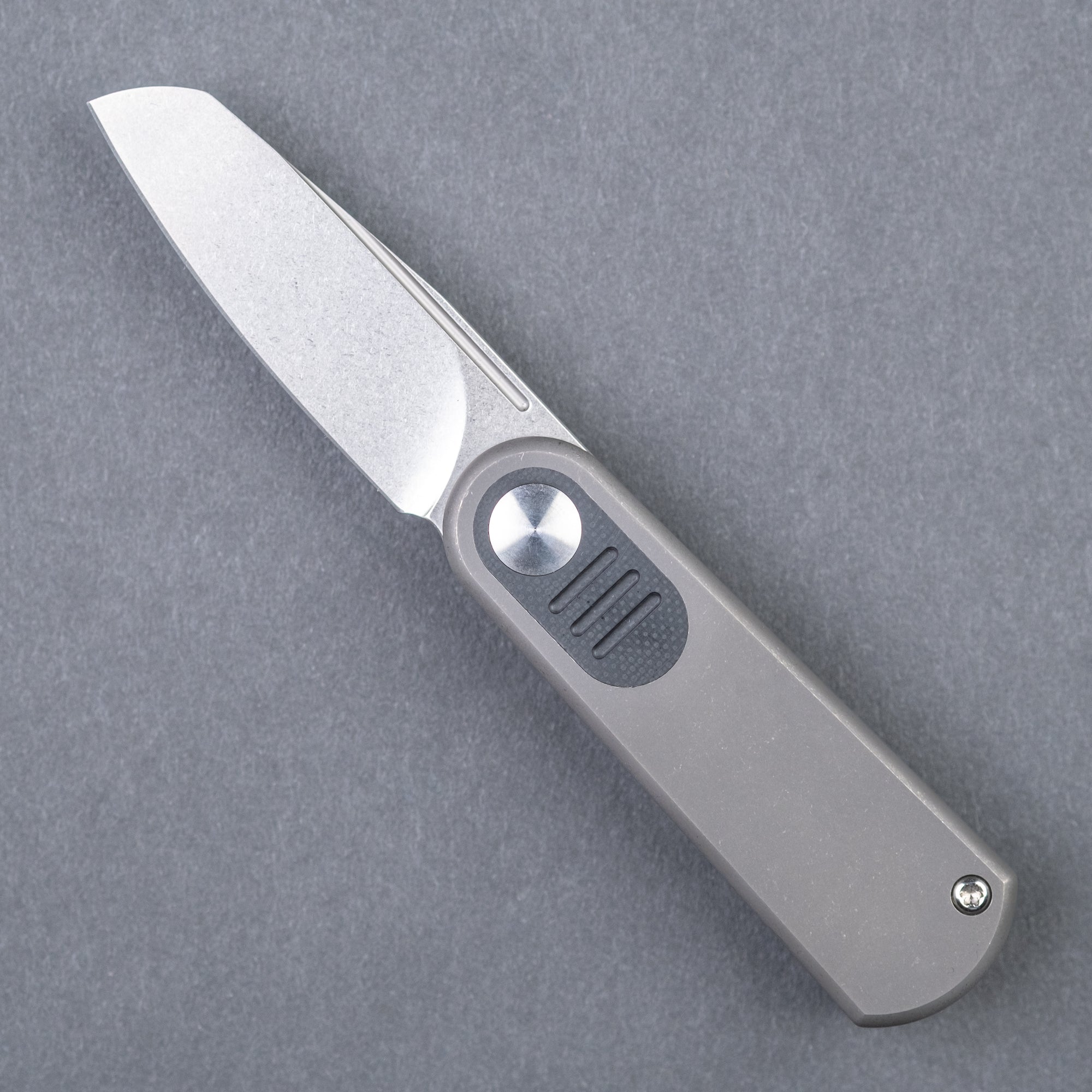 Urban EDC Baby Barlow - Darkened Titanium