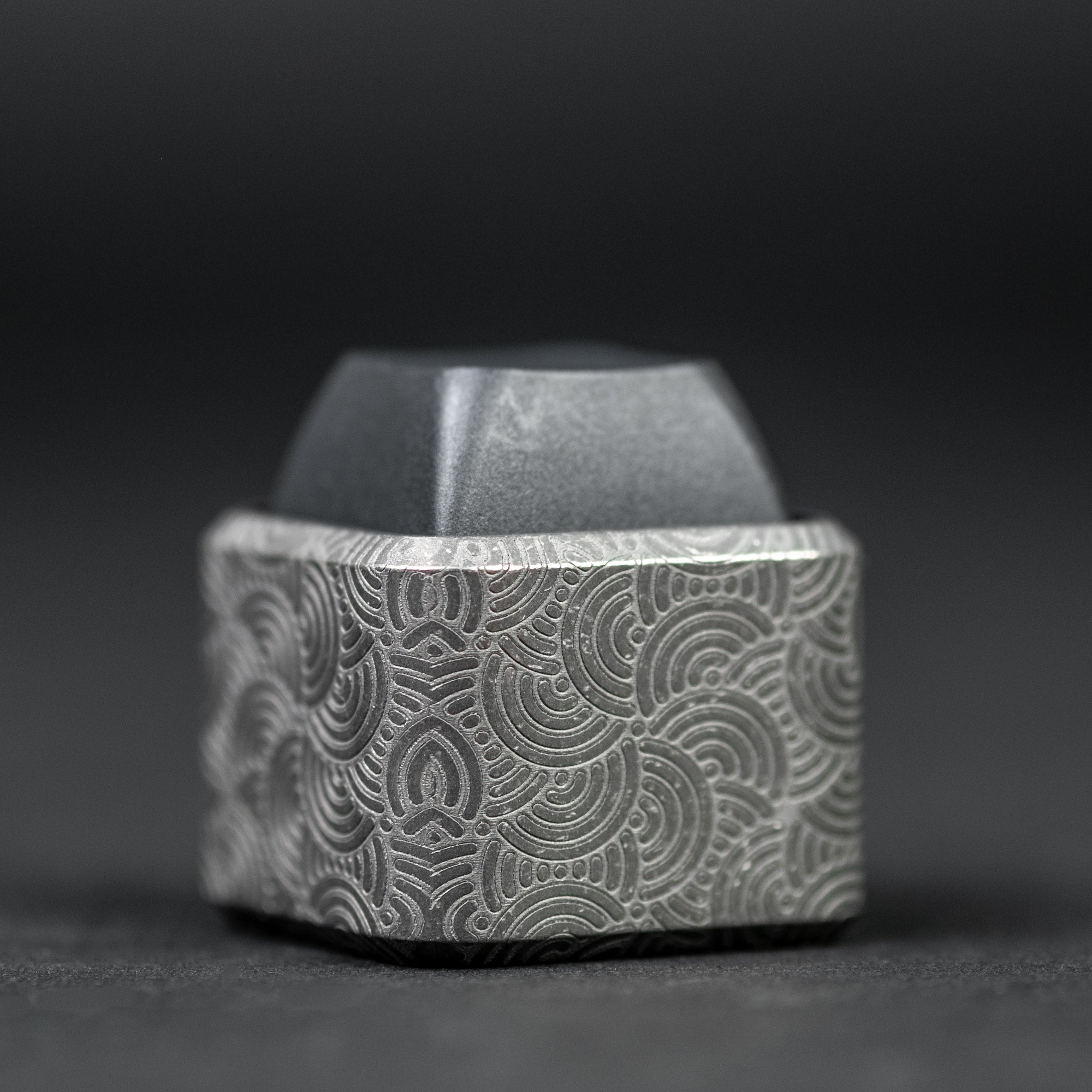 ZeroFeud X Urban EDC Seigaiha Keycap Fidget Clicker - Titanium