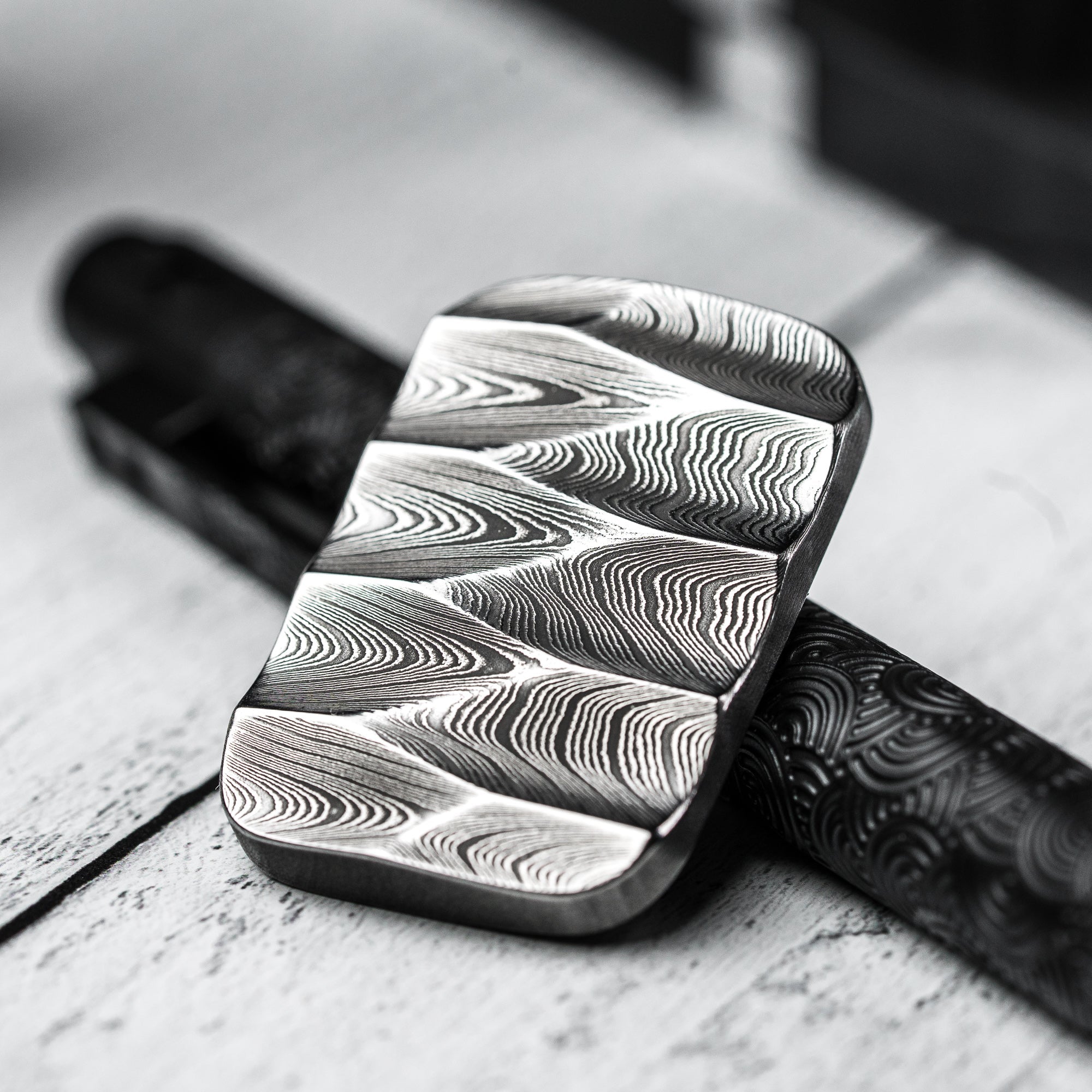 Ben Krein x URBAN Worry Stone - Damascus Sculpted - URBAN EDC®