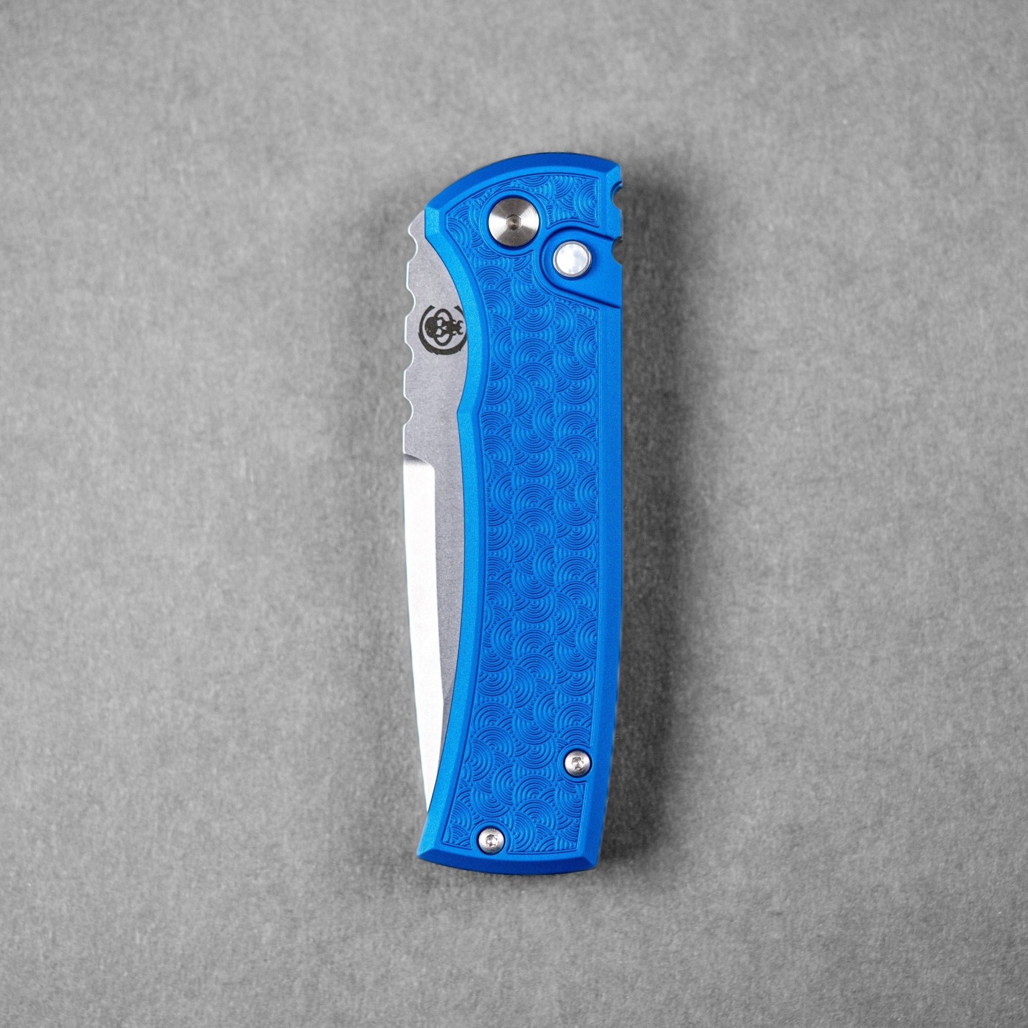 Chaves x Pro - Tech x URBAN Redencion 229 - Stonewashed S35VN & Blue Aluminum w/ Chaos Seigaiha™ - URBAN EDC®