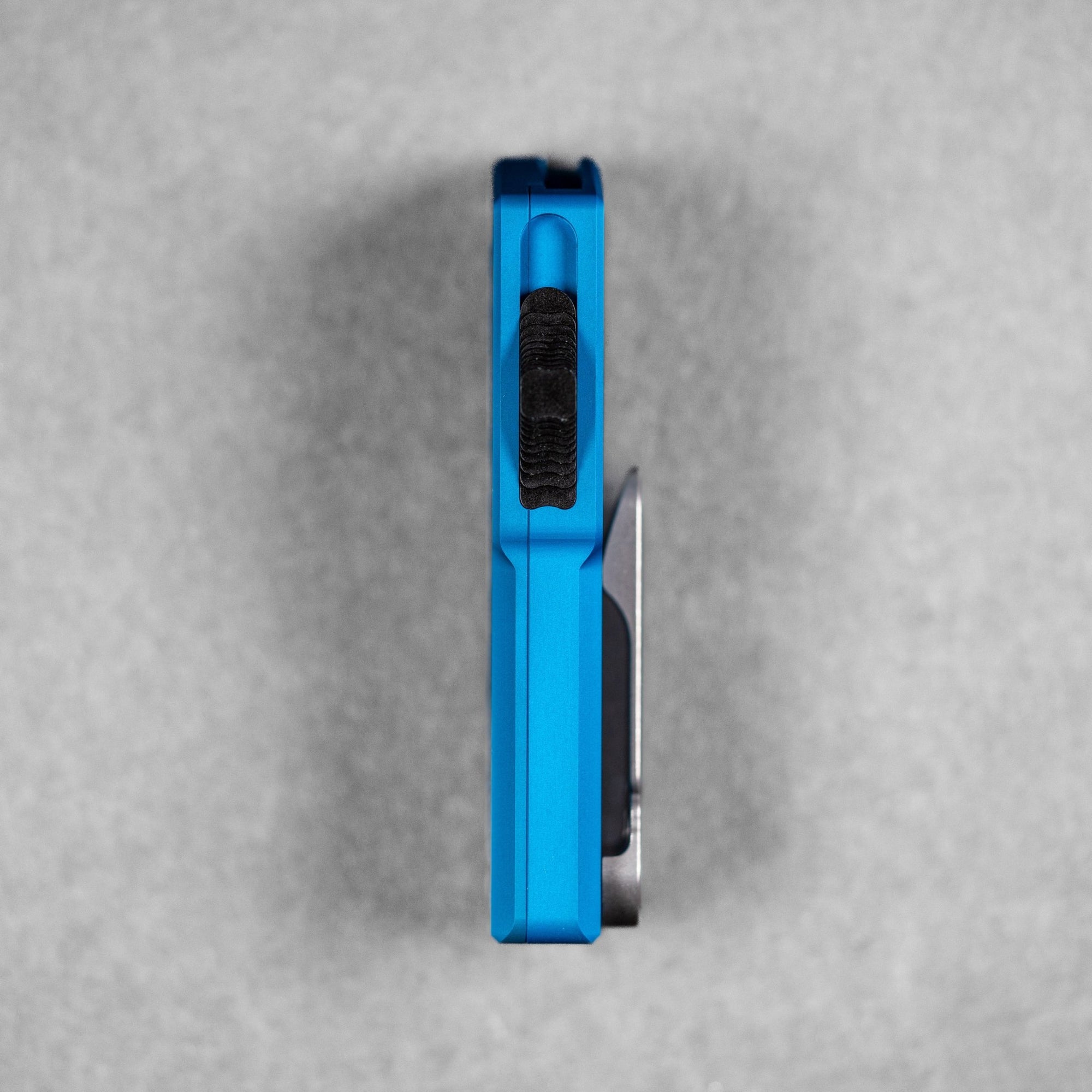 Chaves x URBAN CHUB OTF w/ Aluminum Chaos Seigaiha™ - Royal Blue - URBAN EDC®