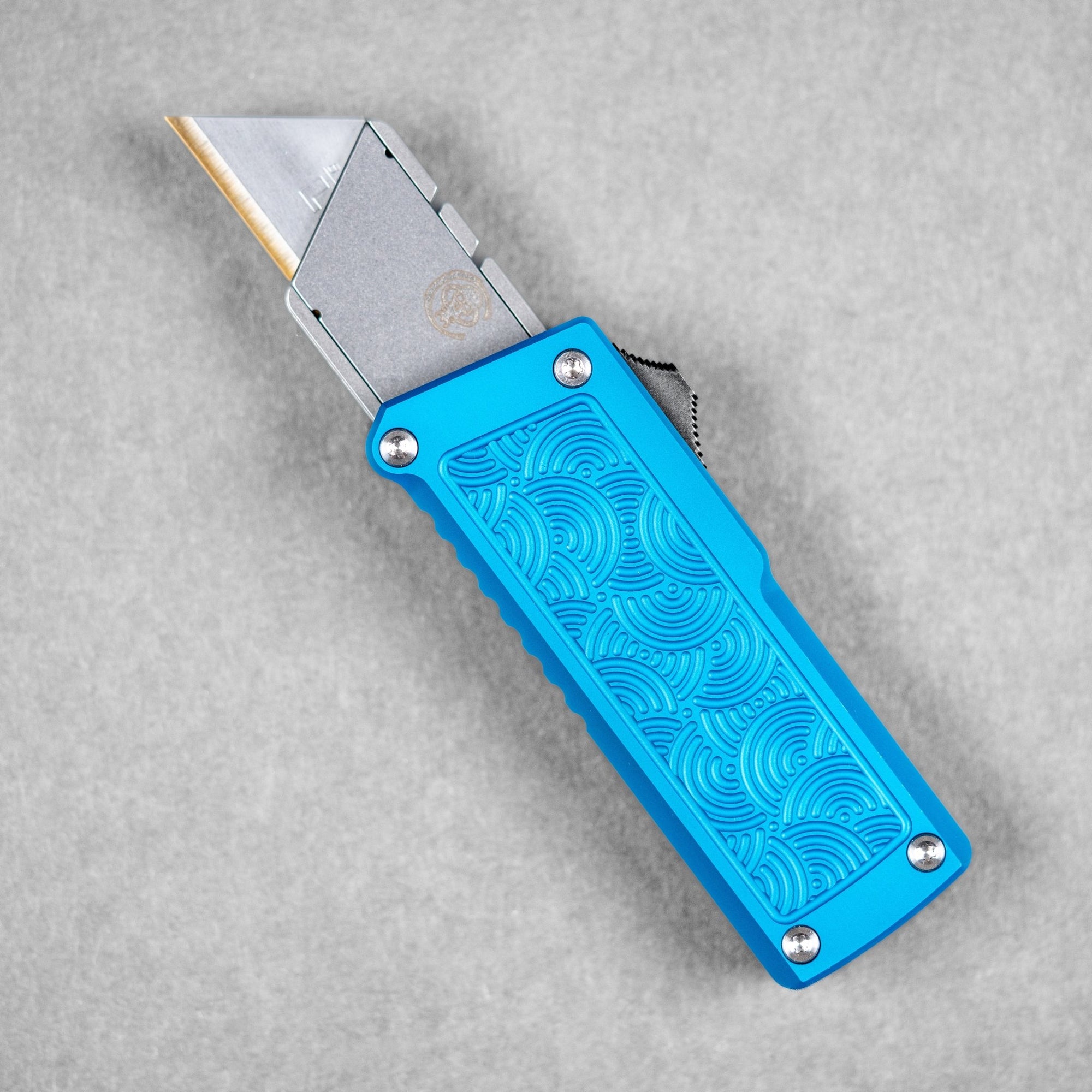 Chaves x URBAN CHUB OTF w/ Aluminum Chaos Seigaiha™ - Royal Blue - URBAN EDC®