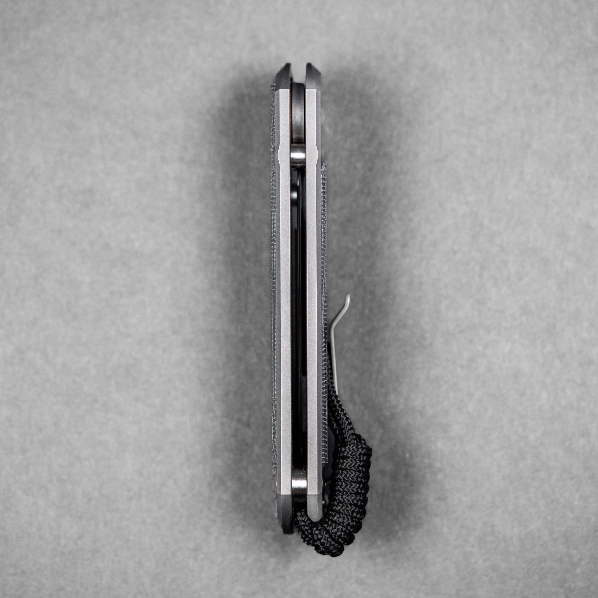 Chris Reeve Large Sebenza 31 Drop Point - Magnacut & Glass Blasted Titanium w/ Black Canvas Micarta Inlay - URBAN EDC®