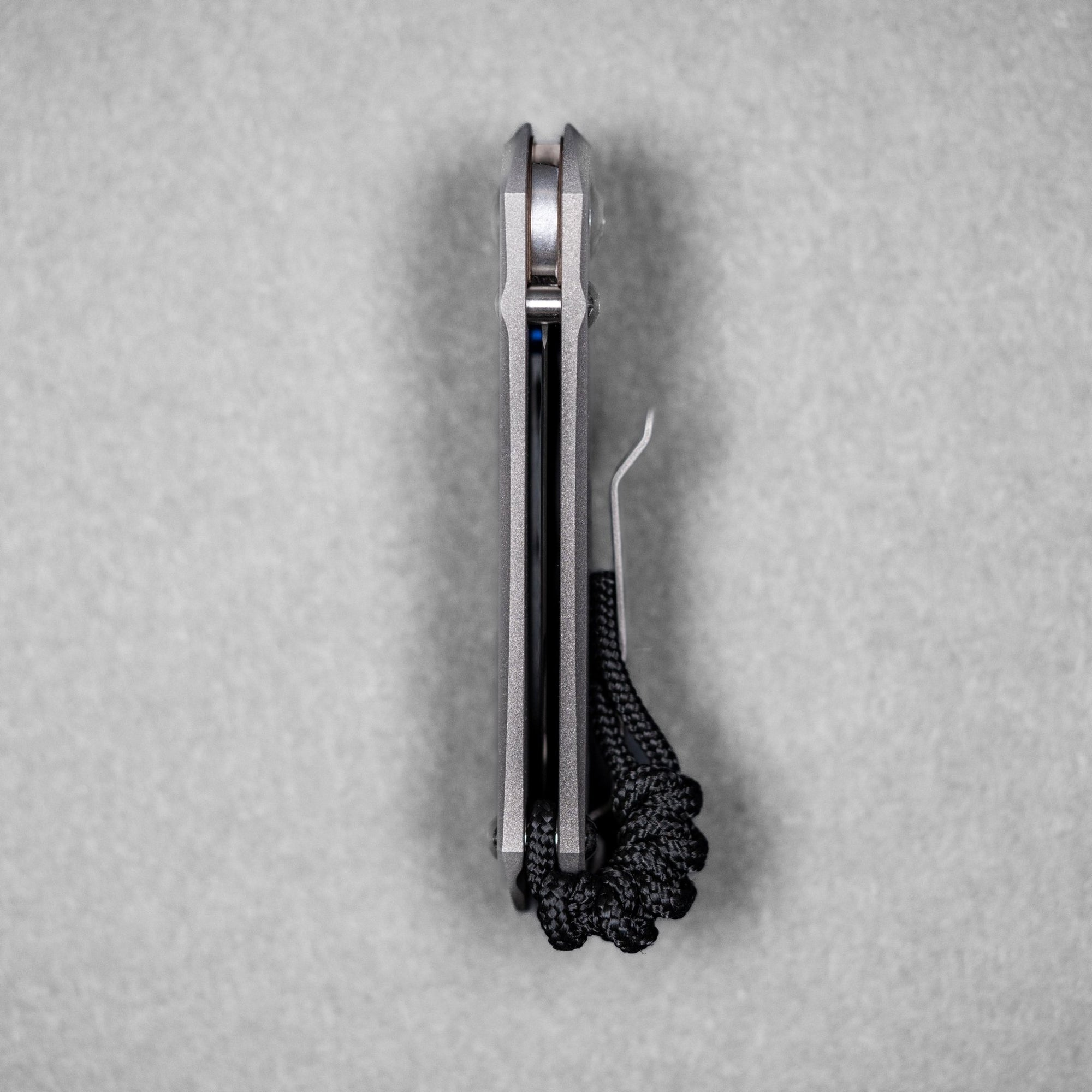 Chris Reeve Small Inkosi Insingo - Magnacut & Sandblasted Titanium - URBAN EDC®