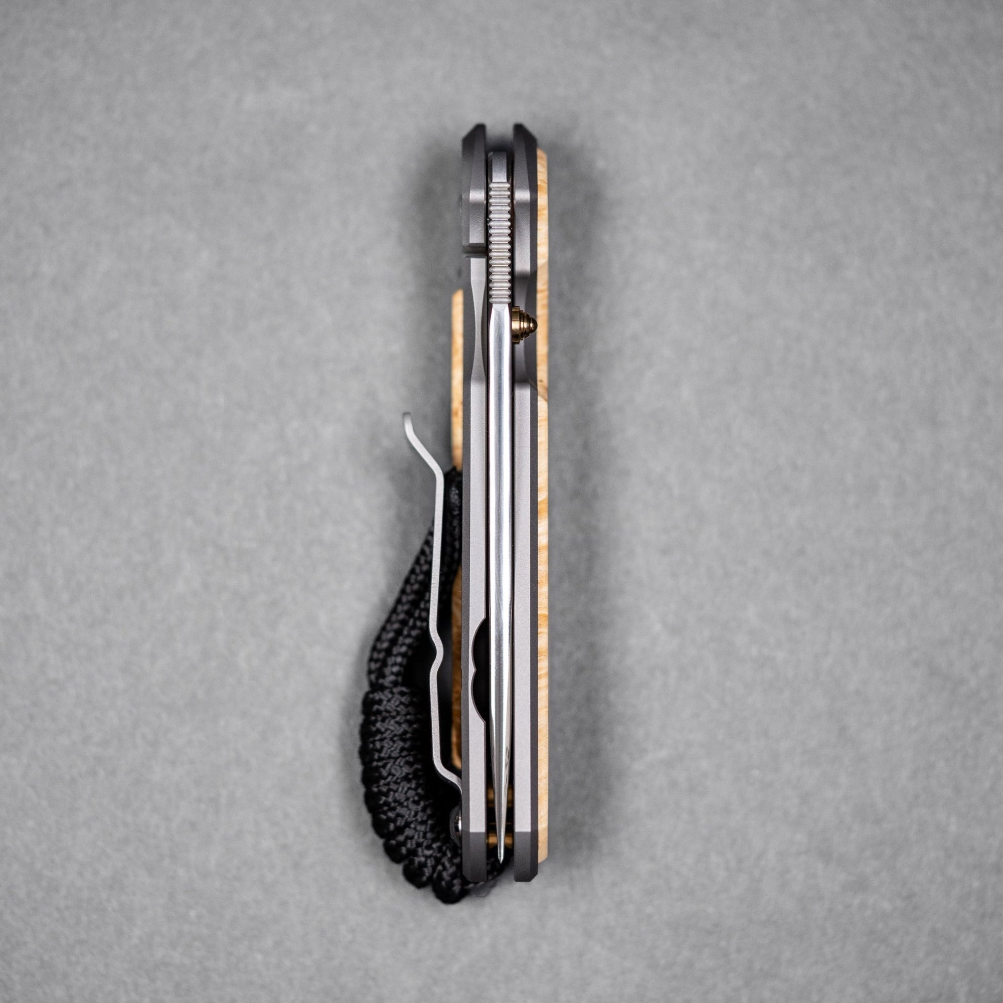 Chris Reeve Small Sebenza 31 - Drop Point Magnacut & Glass Blasted Titanium w/ Box Elder - URBAN EDC®