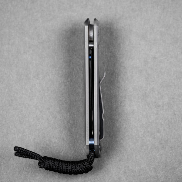 Chris Reeve Small Sebenza 31 - Insingo Magnacut & Glass Blasted Titanium w/ Blue Accents - URBAN EDC®