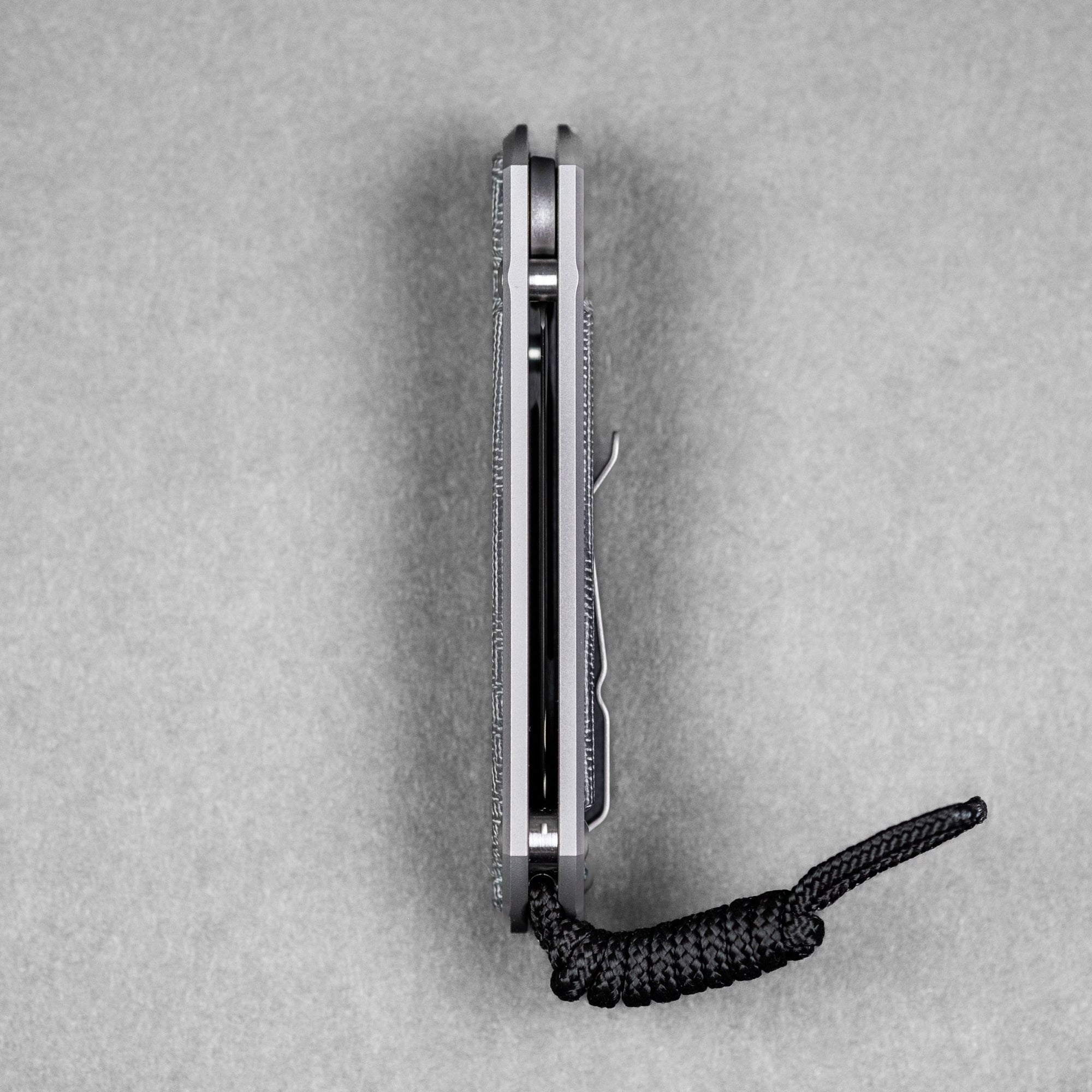 Chris Reeve Small Sebenza 31 - Stonewashed Magnacut & Glass Blasted Titanium w/ Black Canvas Micarta Inlay - URBAN EDC®