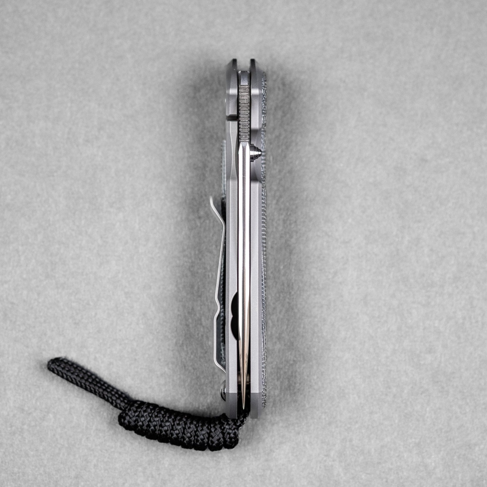 Chris Reeve Small Sebenza 31 - Stonewashed Magnacut & Glass Blasted Titanium w/ Black Canvas Micarta Inlay - URBAN EDC®