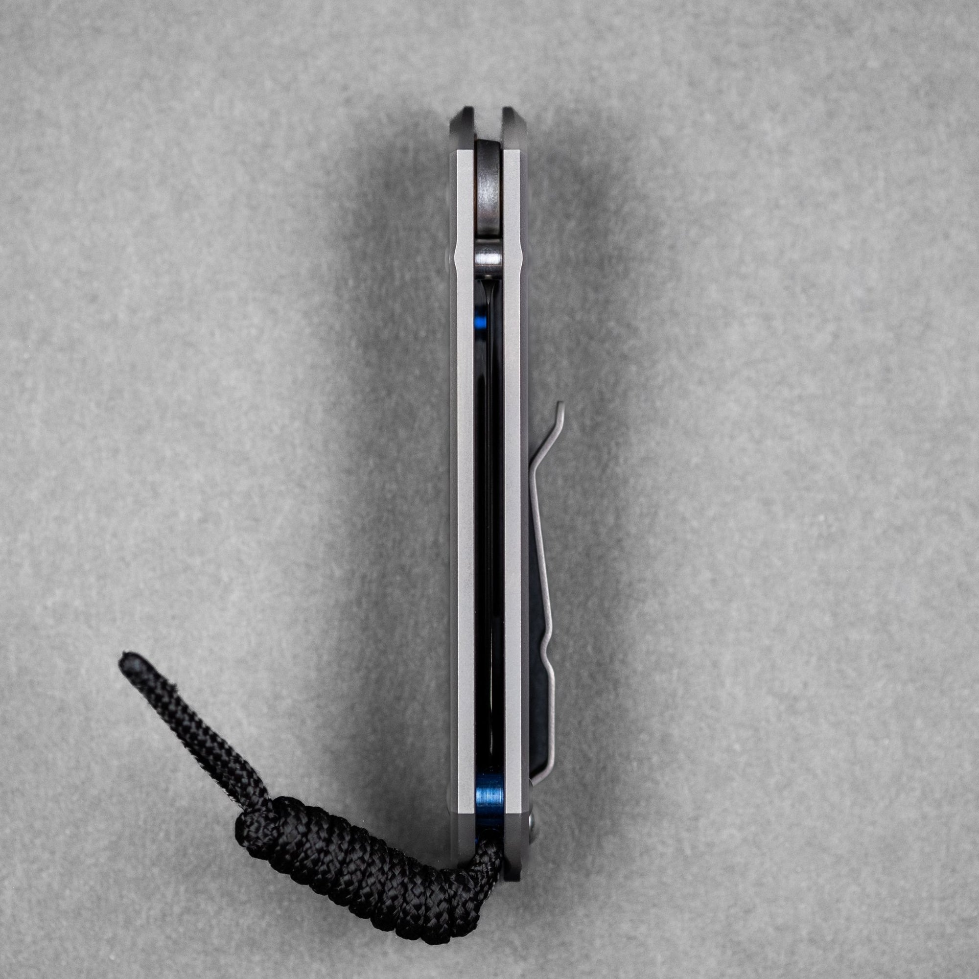 Chris Reeve Small Sebenza 31 Tanto - Glass Blasted Titanium w/ Blue Accents - URBAN EDC®