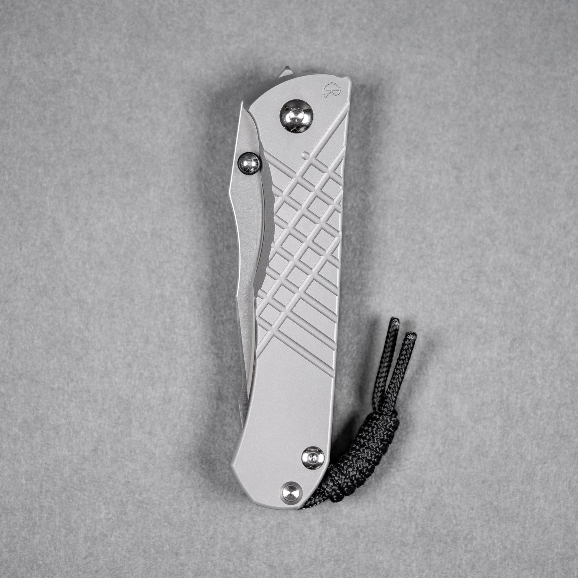 Chris Reeve Umnumzaan - Drop Point Magnacut & Glass Blasted Titanium - URBAN EDC®
