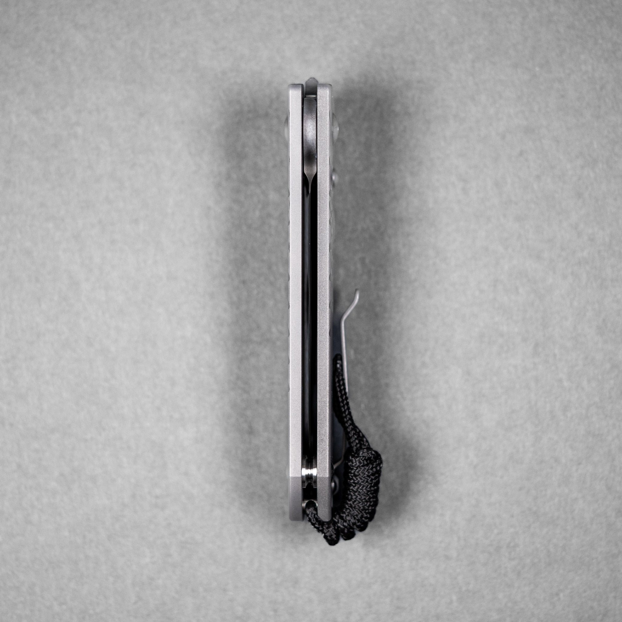 Chris Reeve Umnumzaan - Tanto Magnacut & Glass Blasted Titanium