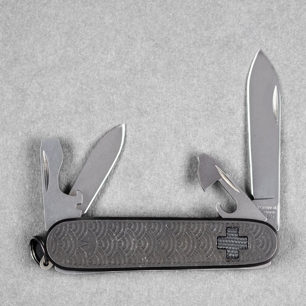 Daily Customs x URBAN Recruit SAK - Seigaiha Titanium Dusk w/ Black Micarta Inlay - URBAN EDC®