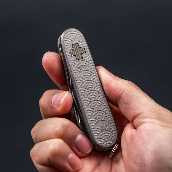 Daily Customs x URBAN Recruit SAK - Seigaiha Titanium w/ Green Micarta Inlay - URBAN EDC®