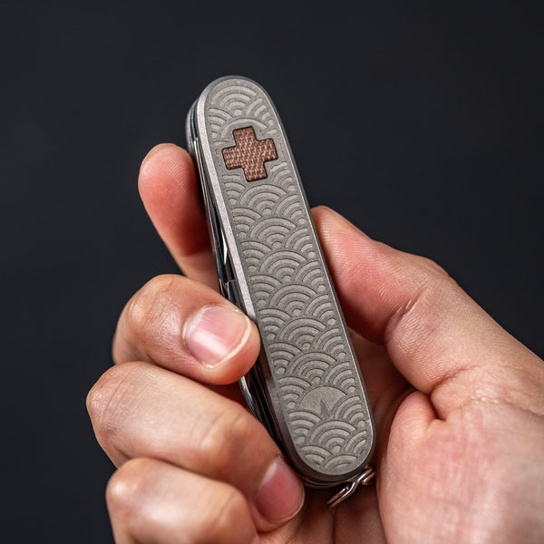 Daily Customs x URBAN Recruit SAK - Seigaiha Titanium w/ Natural Micarta Inlay - URBAN EDC®