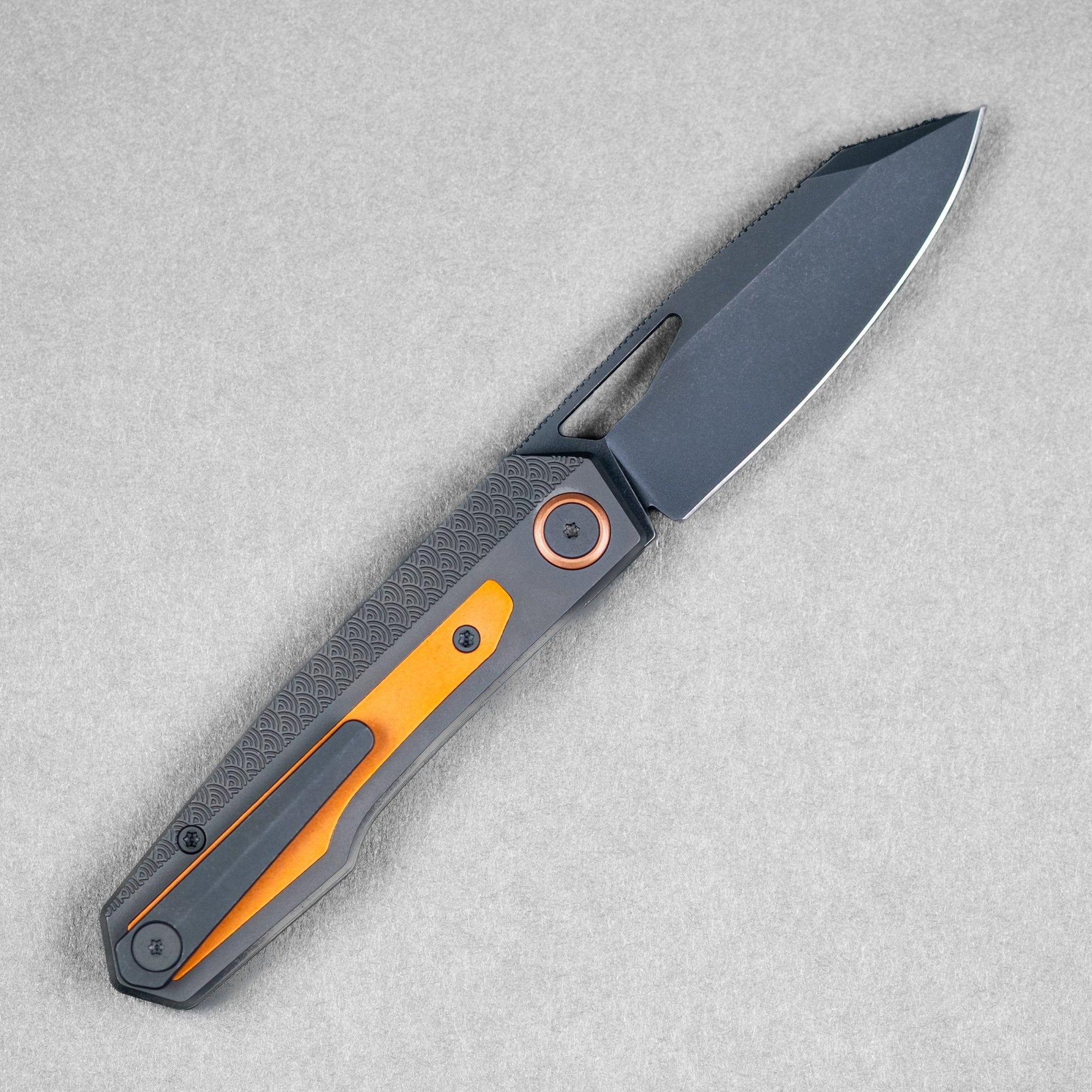 Divo x URBAN Saloon - Blackwashed S90V & Blackwashed Titanium Seigaiha w/ Copper Accents - URBAN EDC®