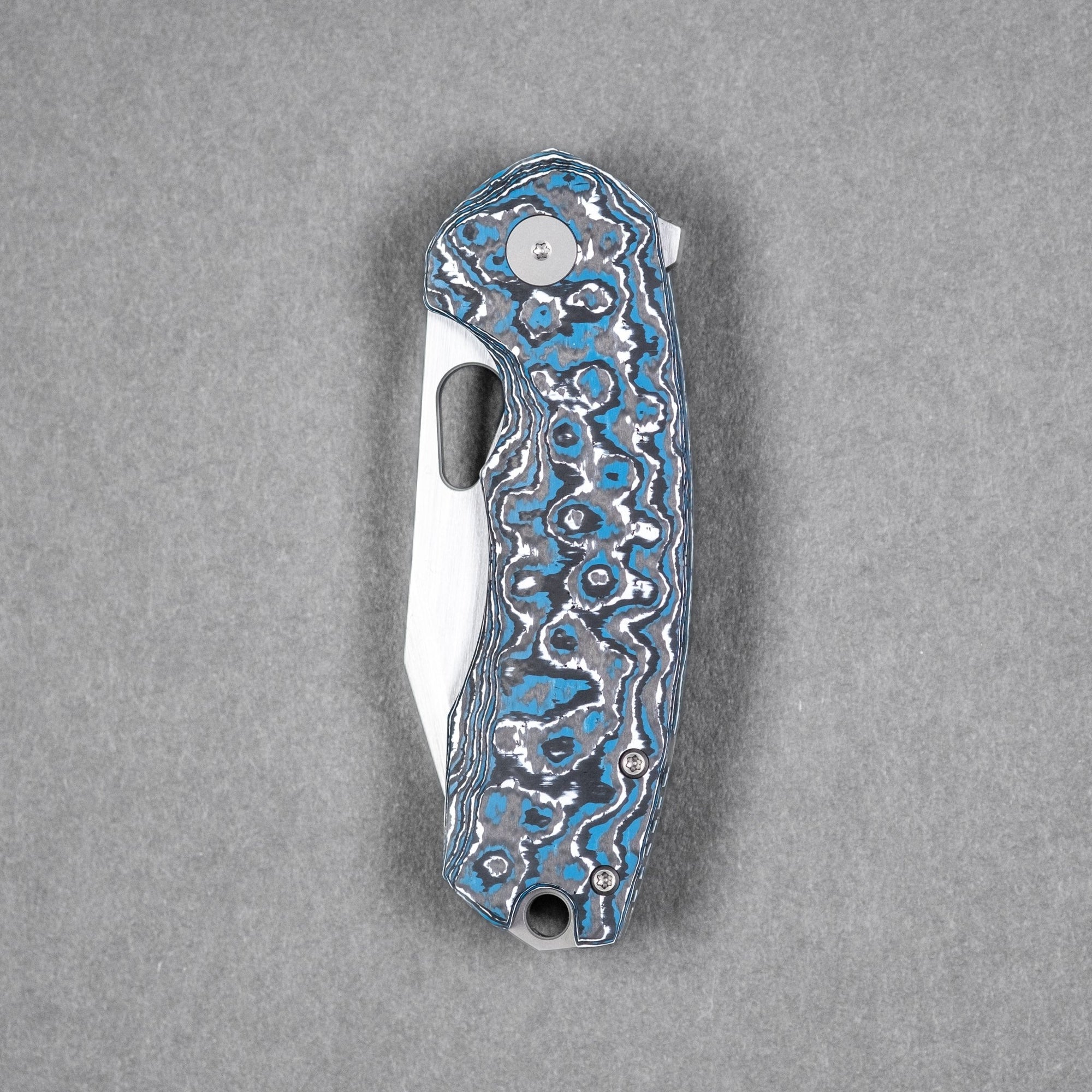 Drop Date (03/12): URBAN Becerro - Hand - Rubbed Vanax & Fat Carbon Frost (Yamato Exclusive) - URBAN EDC®