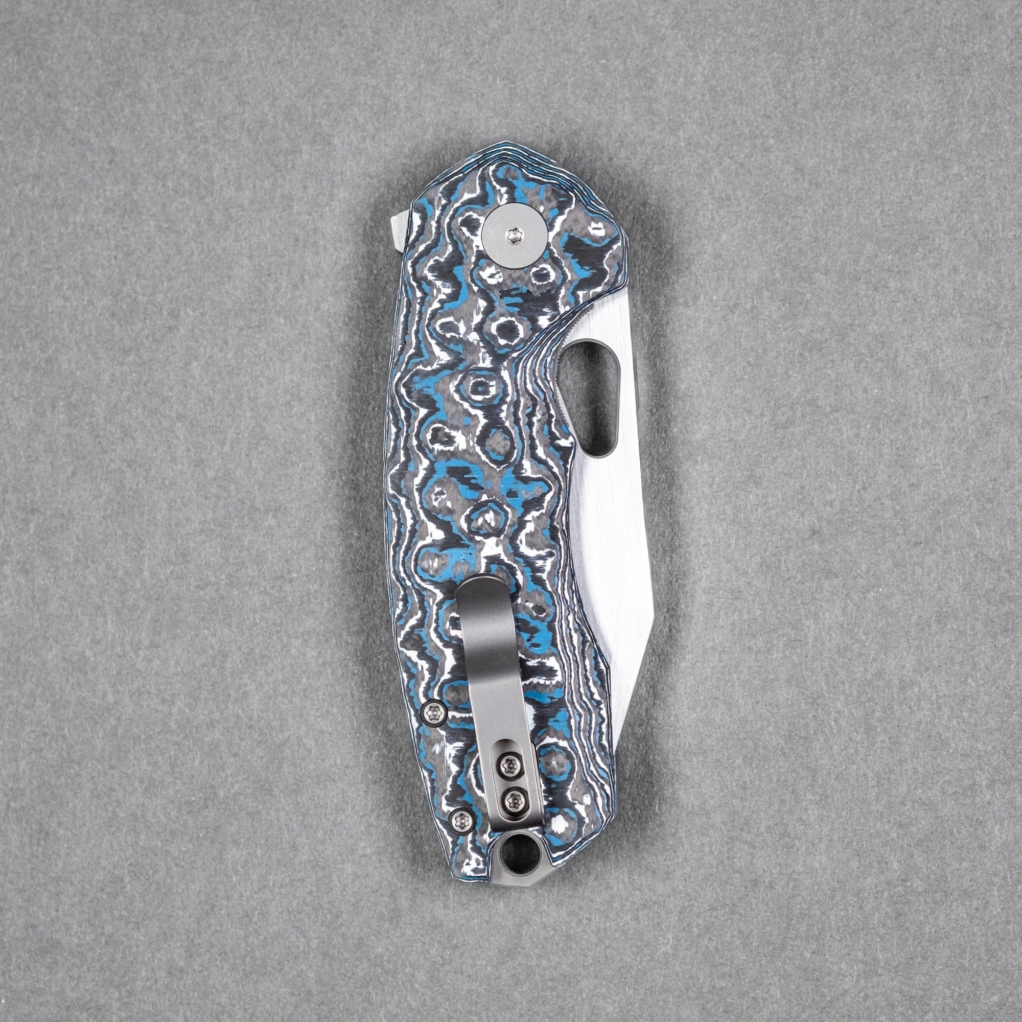 Drop Date (03/12): URBAN Becerro - Hand - Rubbed Vanax & Fat Carbon Frost (Yamato Exclusive) - URBAN EDC®