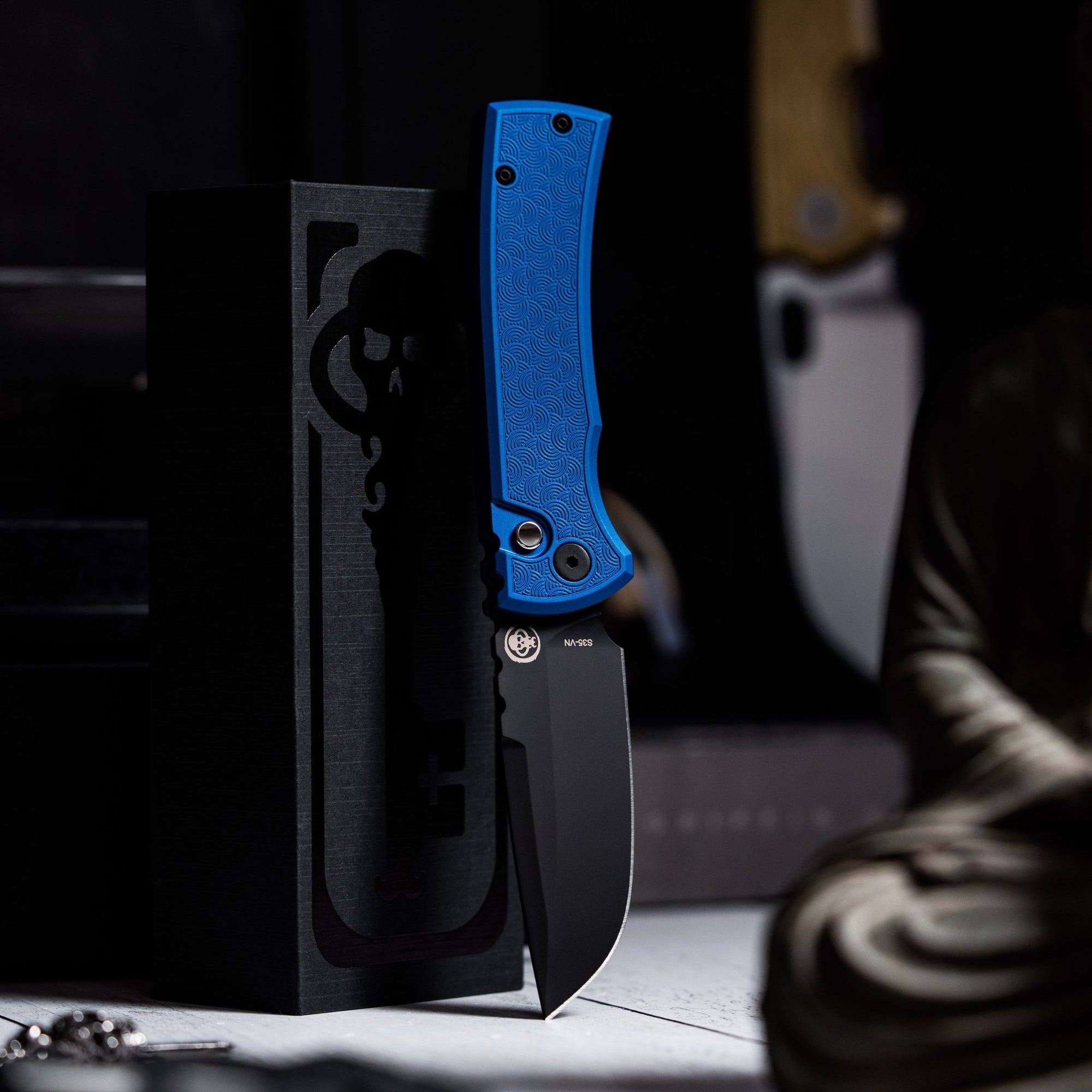 Drop Date (03/18): Chaves x Pro - Tech x URBAN Redencion 229 - Black DLC S35VN & Blue Aluminum w/ Chaos Seigaiha™ - URBAN EDC®