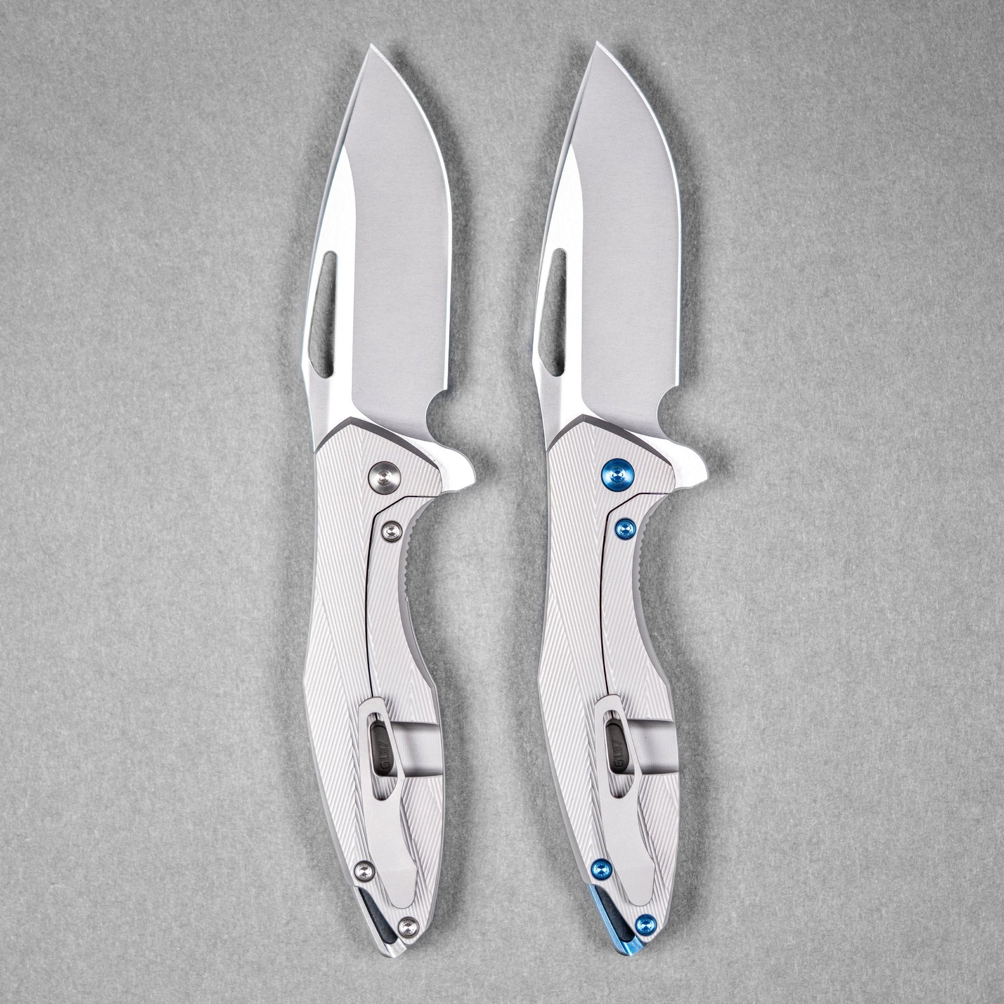 Drop Date (04/29): Koenig Mini Arius Flipper - Burnished M390 w/ Polished Flats & Patterned Titanium - URBAN EDC®