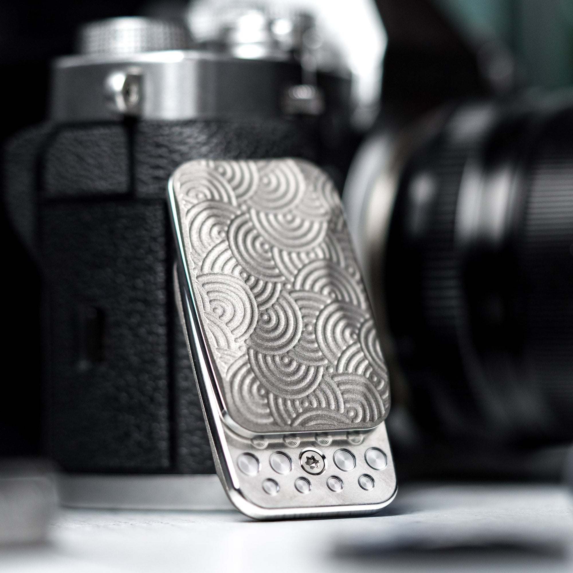 Drop Date (05/20): Magnus x URBAN Squashed Toad Fidget Slider - Stonewash Titanium w/ Chaos Seigaiha™ & SS Swiss Plates - URBAN EDC®