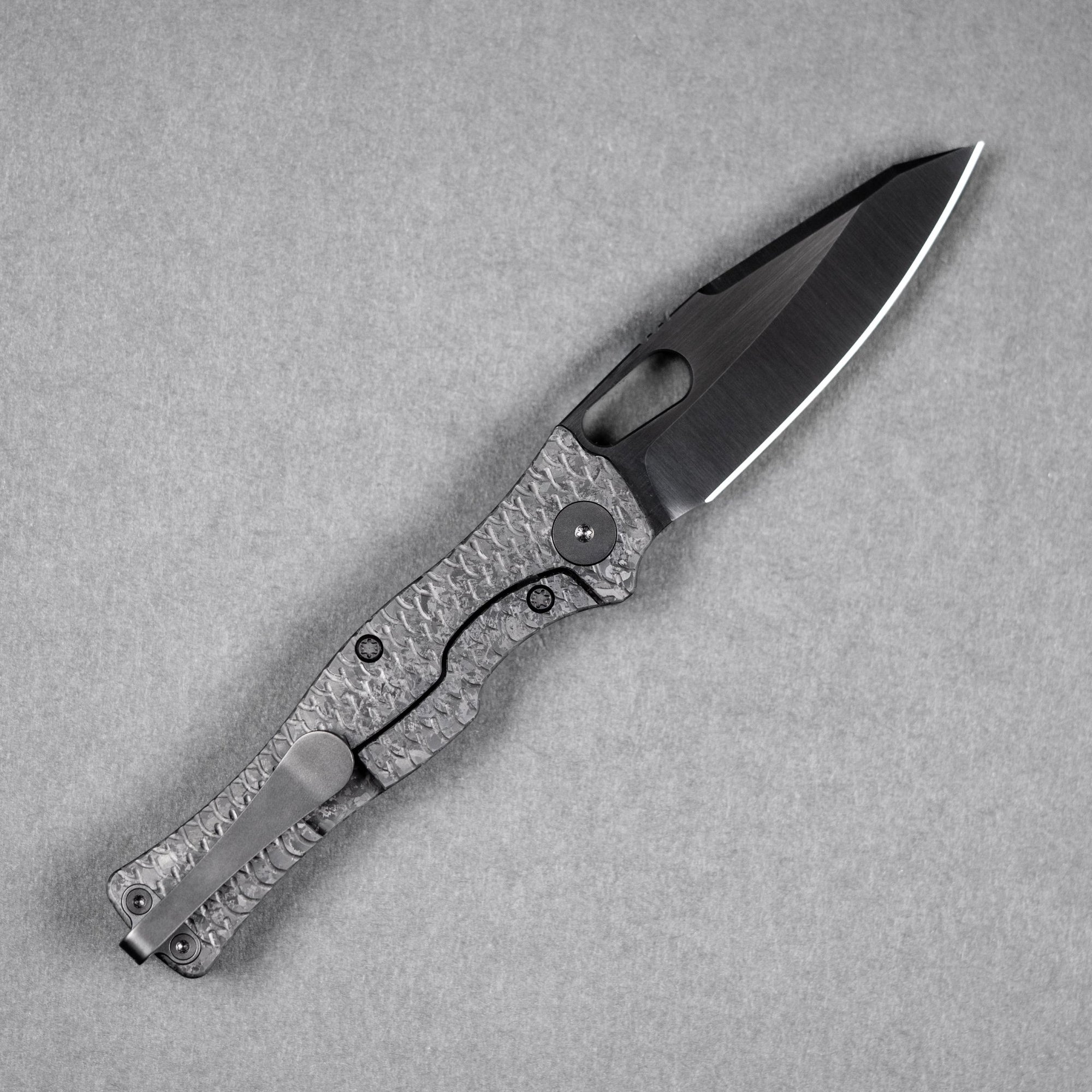 Drop Date (06/17): URBAN Castellan Non-Flipper - Belt Satin DLC Vanax & Black Crystal Titanium w/ Dragon Scale - URBAN EDC®