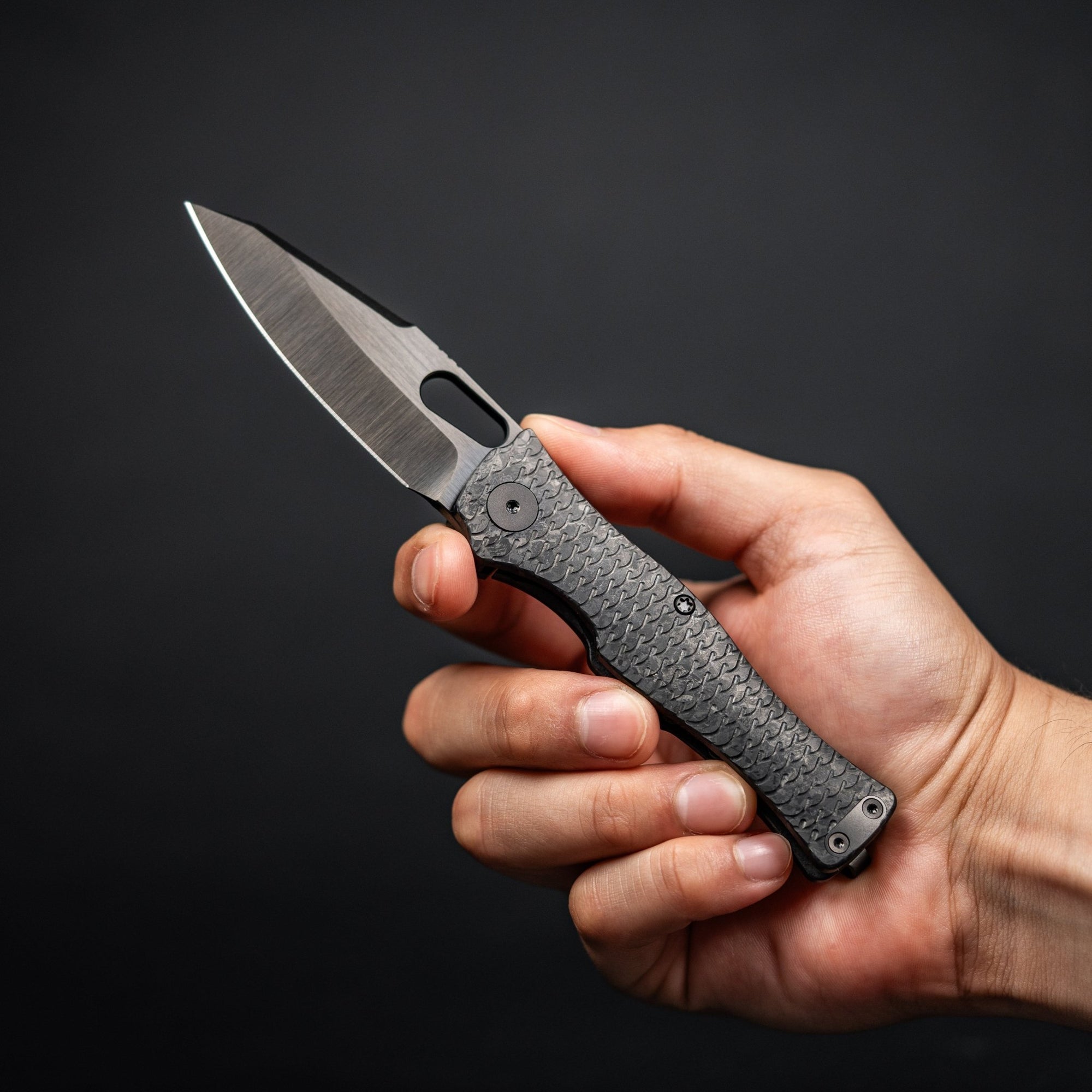 Drop Date (06/17): URBAN Castellan Non-Flipper - Belt Satin DLC Vanax & Black Crystal Titanium w/ Dragon Scale - URBAN EDC®