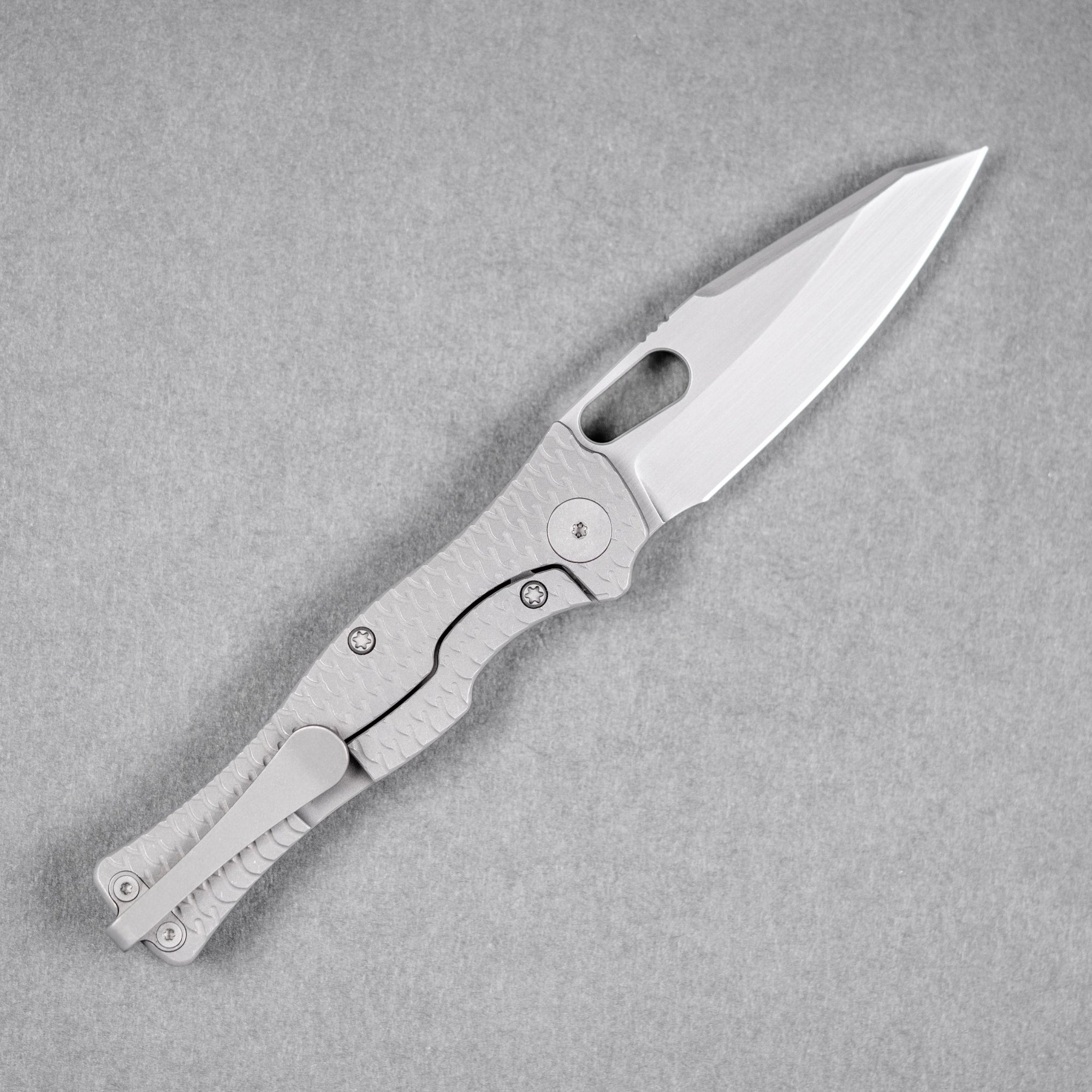 Drop Date (06/17): URBAN Castellan Non-Flipper - Dark-Rubbed Vanax & Darkwashed Titanium w/ Dragon Scale - URBAN EDC®