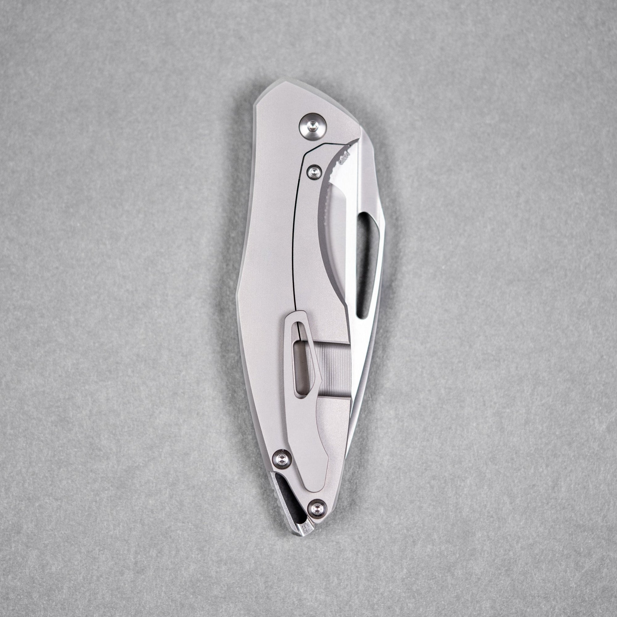 Drop Date (07/15): Koenig Arius Non-Flipper - Burnished w/ Polished Flats M390 & Smooth Titanium - URBAN EDC®