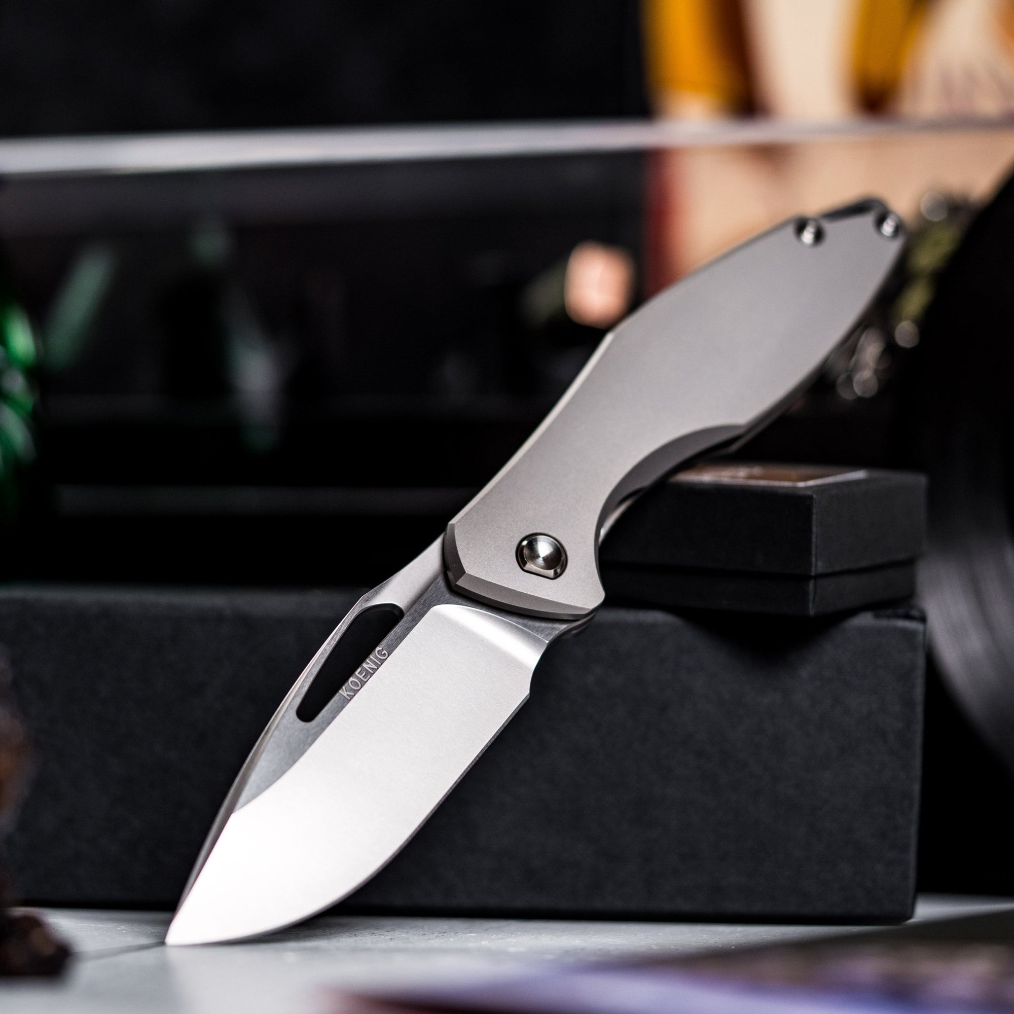 Drop Date (07/15): Koenig Arius Non-Flipper - Burnished w/ Polished Flats M390 & Smooth Titanium - URBAN EDC®