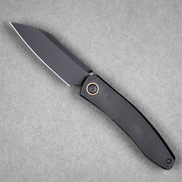 Drop Date (07/22): URBAN Chimarra - Blackwashed Magnacut & Blackwashed Titanium w/ Copper Pivot Collar & Backspacer - URBAN EDC®