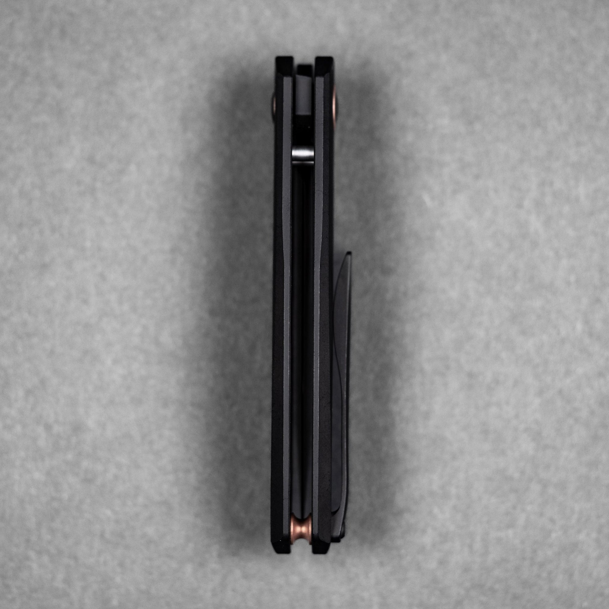 Drop Date (07/22): URBAN Chimarra - Blackwashed Magnacut & Blackwashed Titanium w/ Copper Pivot Collar & Backspacer - URBAN EDC®