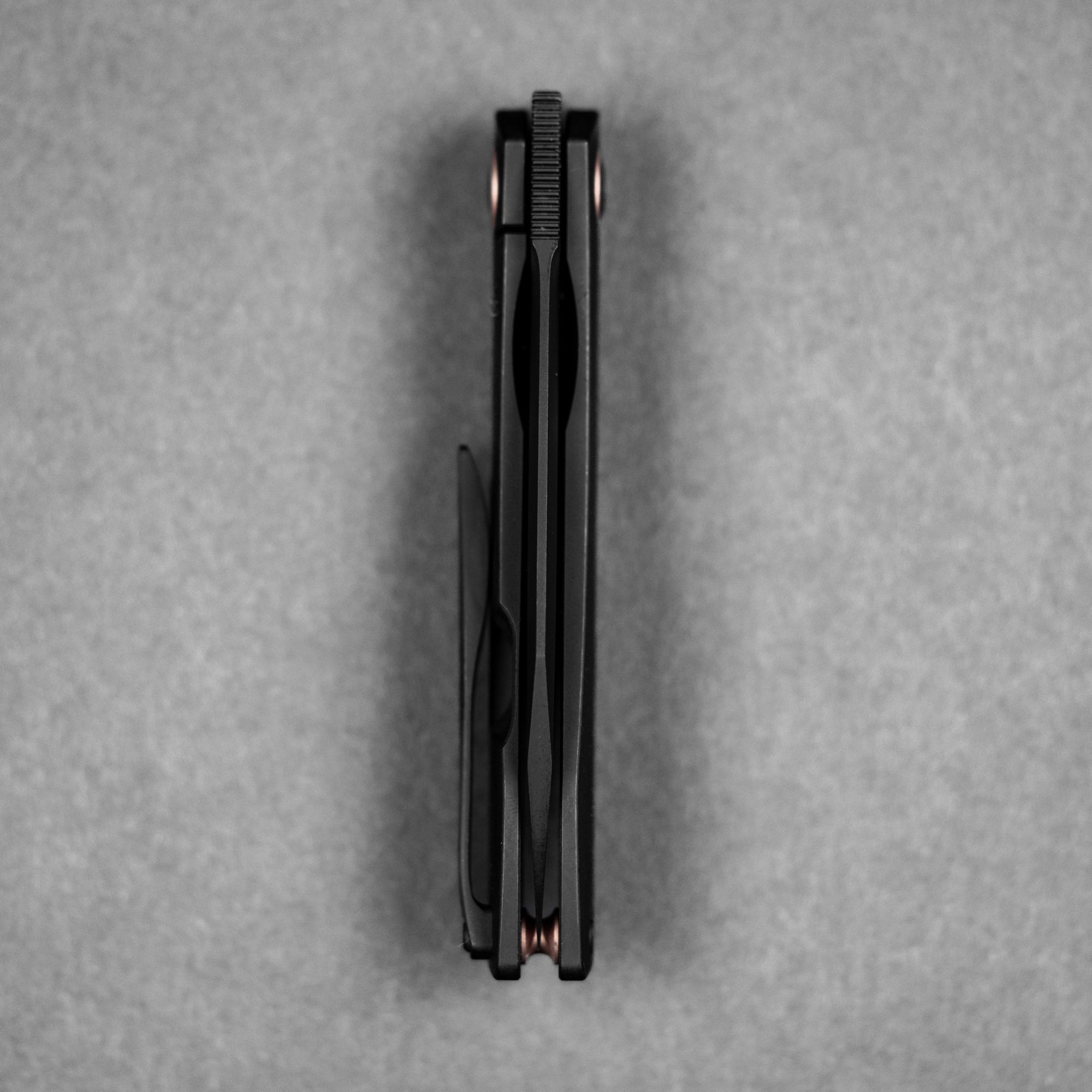 Drop Date (07/22): URBAN Chimarra - Blackwashed Magnacut & Blackwashed Titanium w/ Copper Pivot Collar & Backspacer - URBAN EDC®